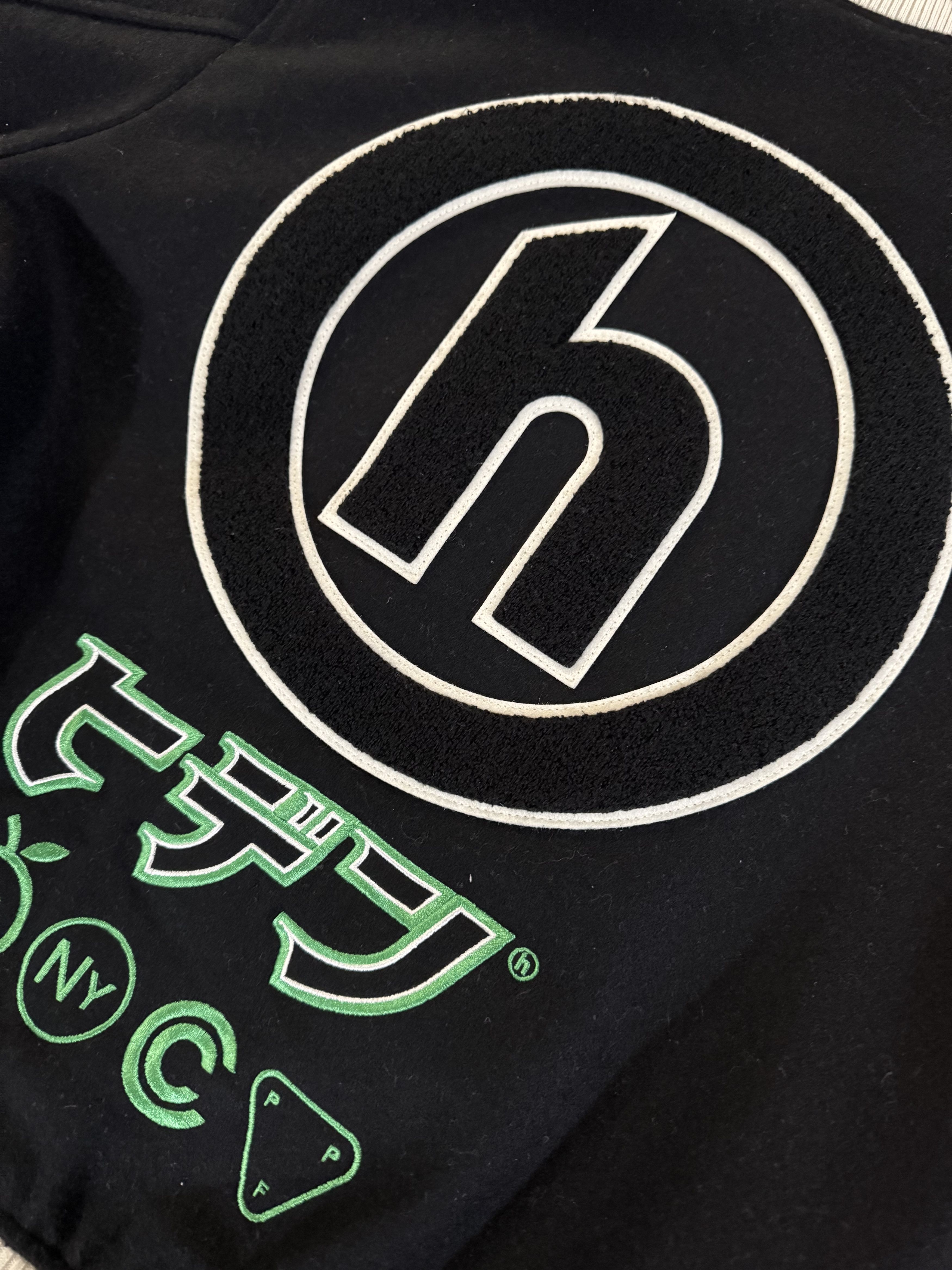 HIDDEN HIDDEN NY x tokyo varsity jacket Size US S / EU 44-46 / 1 - 3 Thumbnail