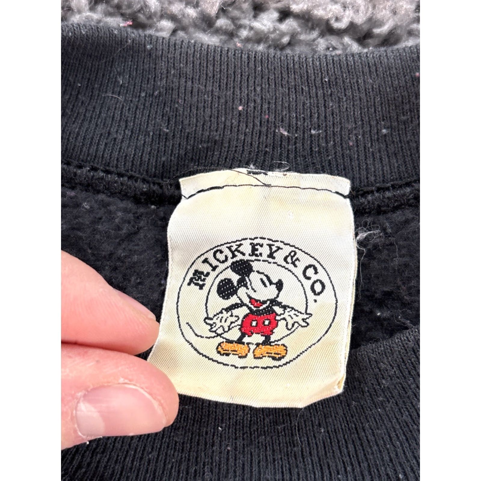 Mickey & Co. VINTAGE Mickey & Co Sweatshirt Mens Large Black Crewneck 90s Cartoon Christmas Graphic Print Pullover Unisex Adults Size US L / EU 52-54 / 3 - 4 Thumbnail