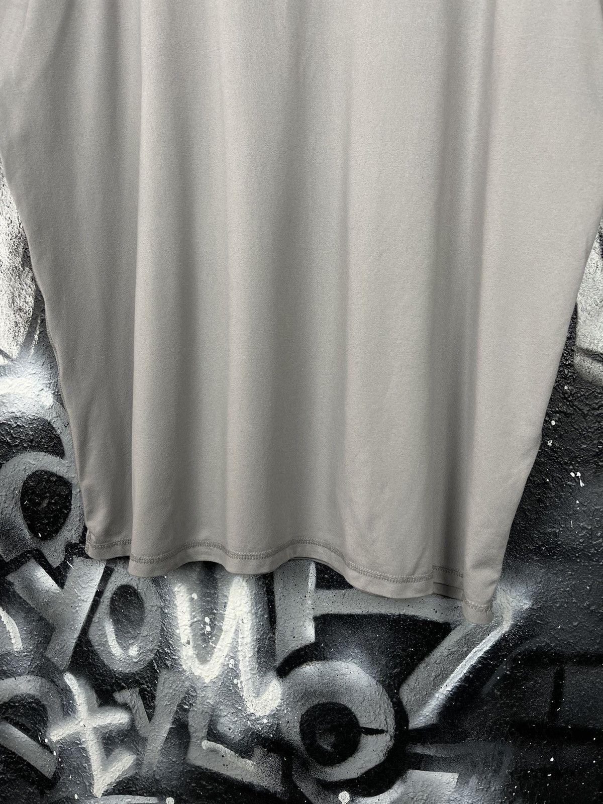 Represent Clo. Represent Clo. Basic Grey T-Shirt Men’s Size XXL Size US XXL / EU 58 / 5 - 7 Thumbnail