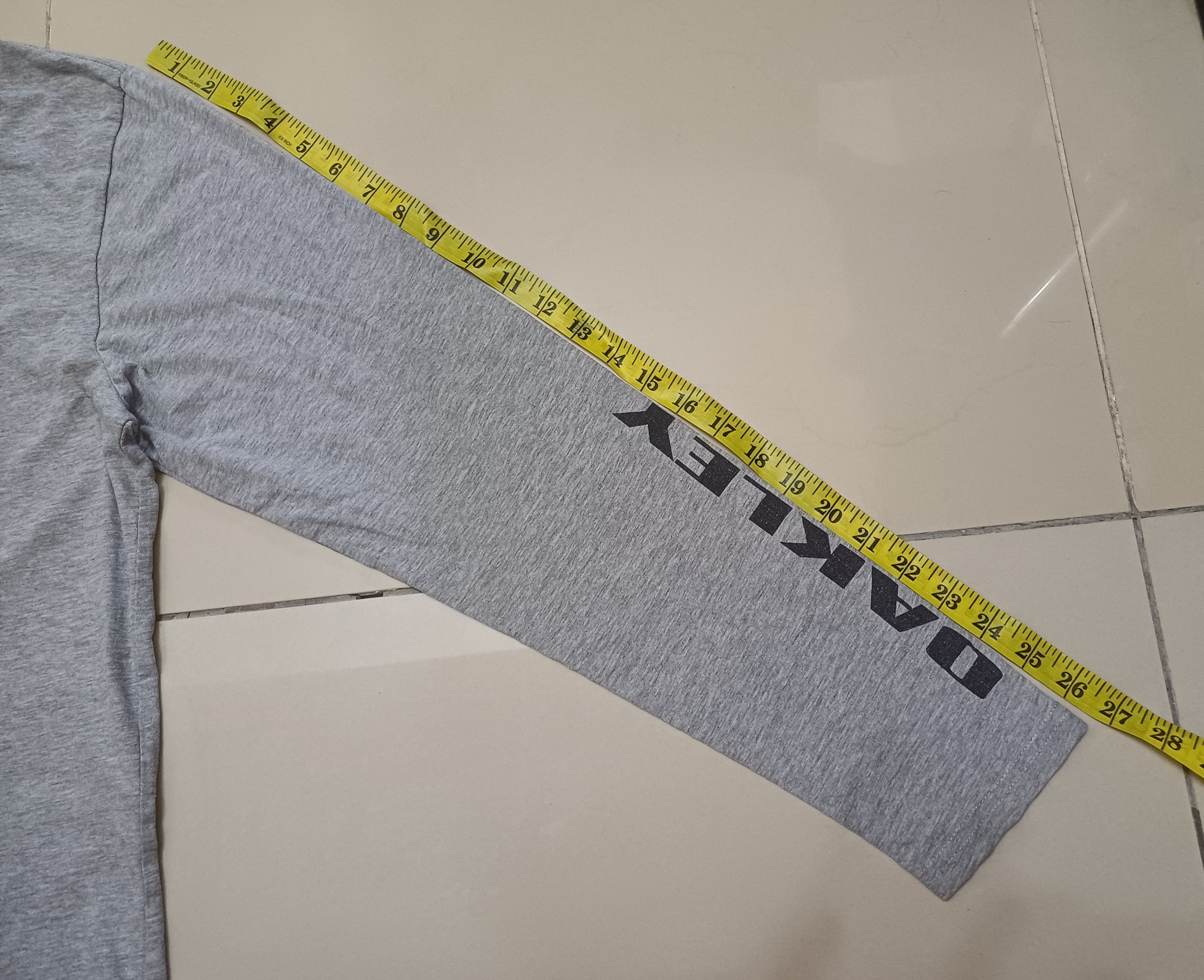 Oakley logo shirt 🔥🔥🔥 X Palace