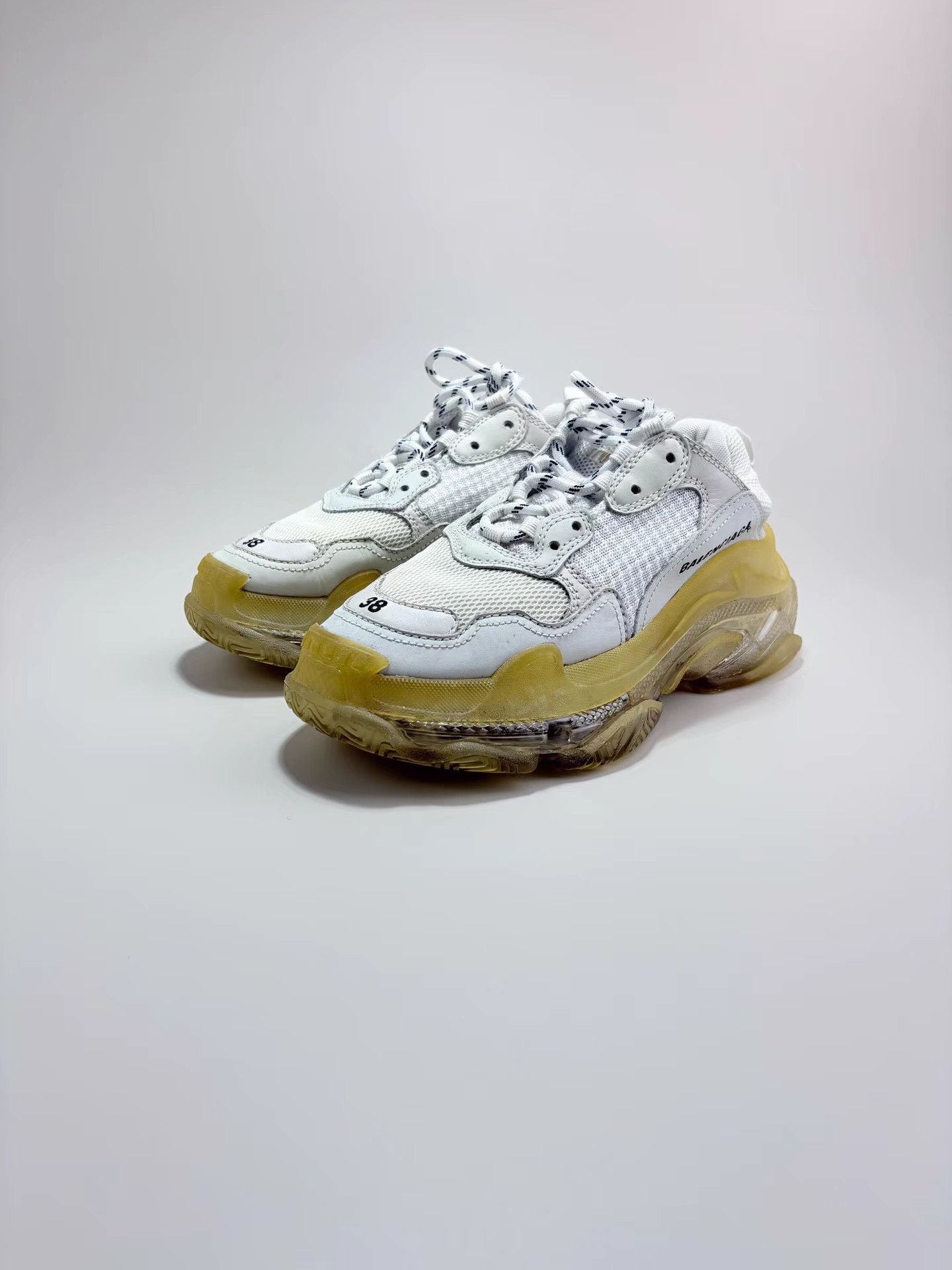Balenciaga Balenciaga Triple S Cushioned Dad Sneakers K1 Size US 8 / IT 38 - 1 Thumbnail