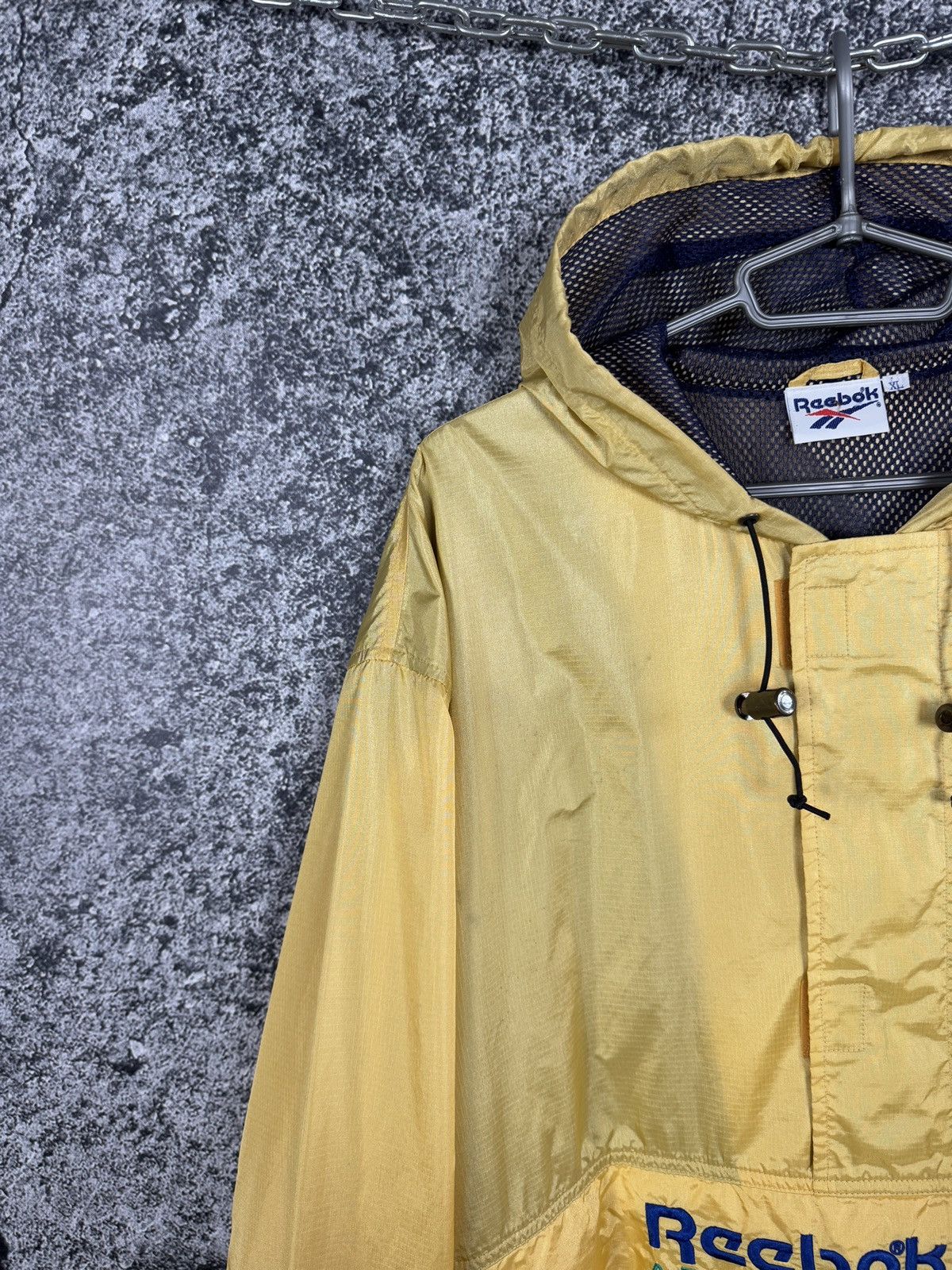 Reebok Reebok Athletic Dept Anorak Nylon Gold Jacket Vintage XL Size US XL / EU 56 / 4 - 3 Thumbnail