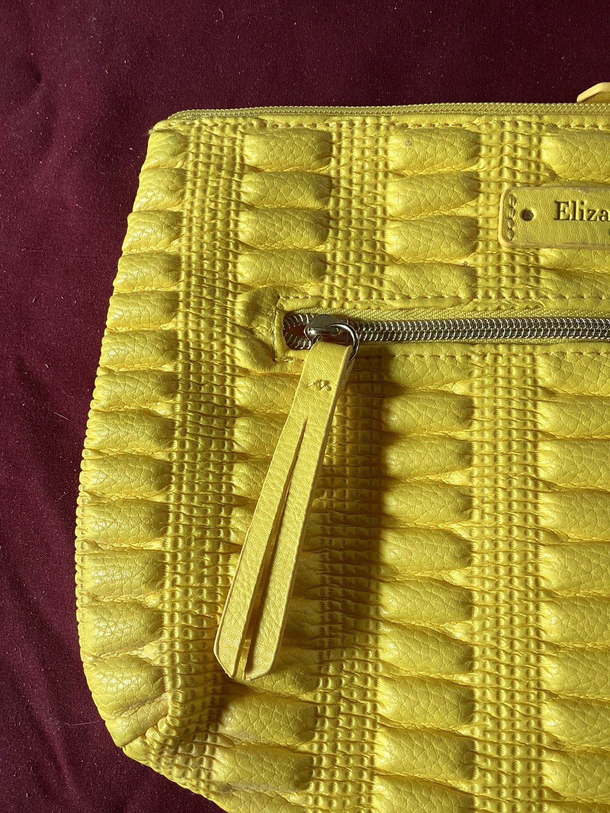 Other 624-Elizabeth Arden New York Yellow Quilted Cosmetic Bag Size ONE SIZE - 3 Thumbnail