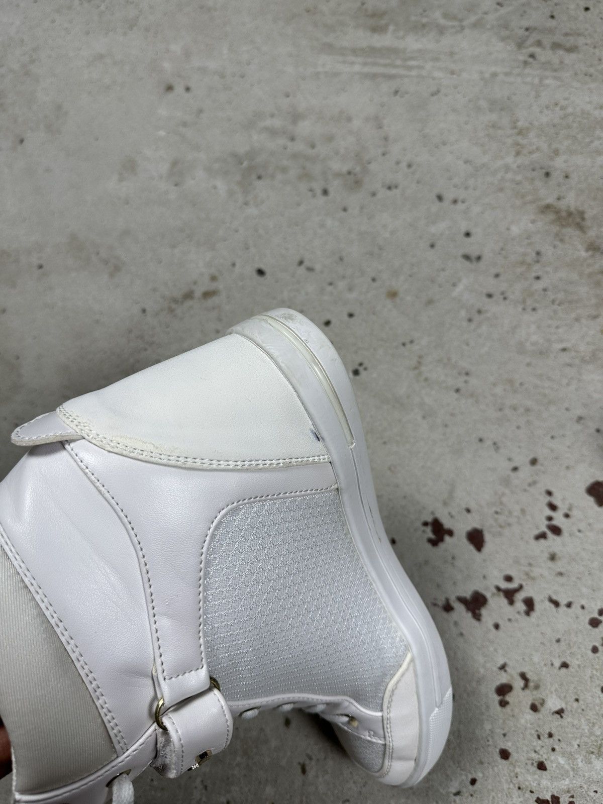 Guess Vintage Y2K Guess White High Top Sneakers Avant Garde suede Size US 9.5 / IT 39.5 - 6 Thumbnail