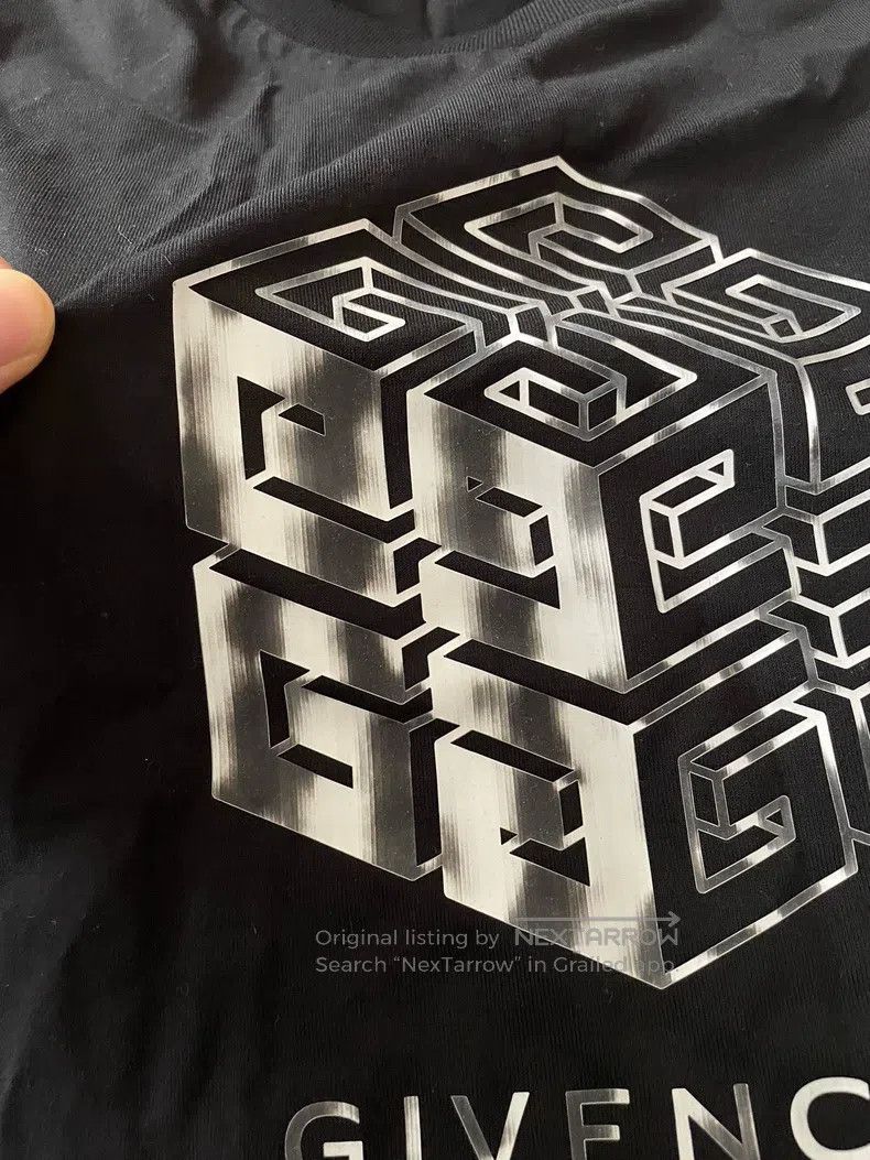 Givenchy Givenchy Printed Long T-Shirt Size US S / EU 44-46 / 1 - 7 Thumbnail