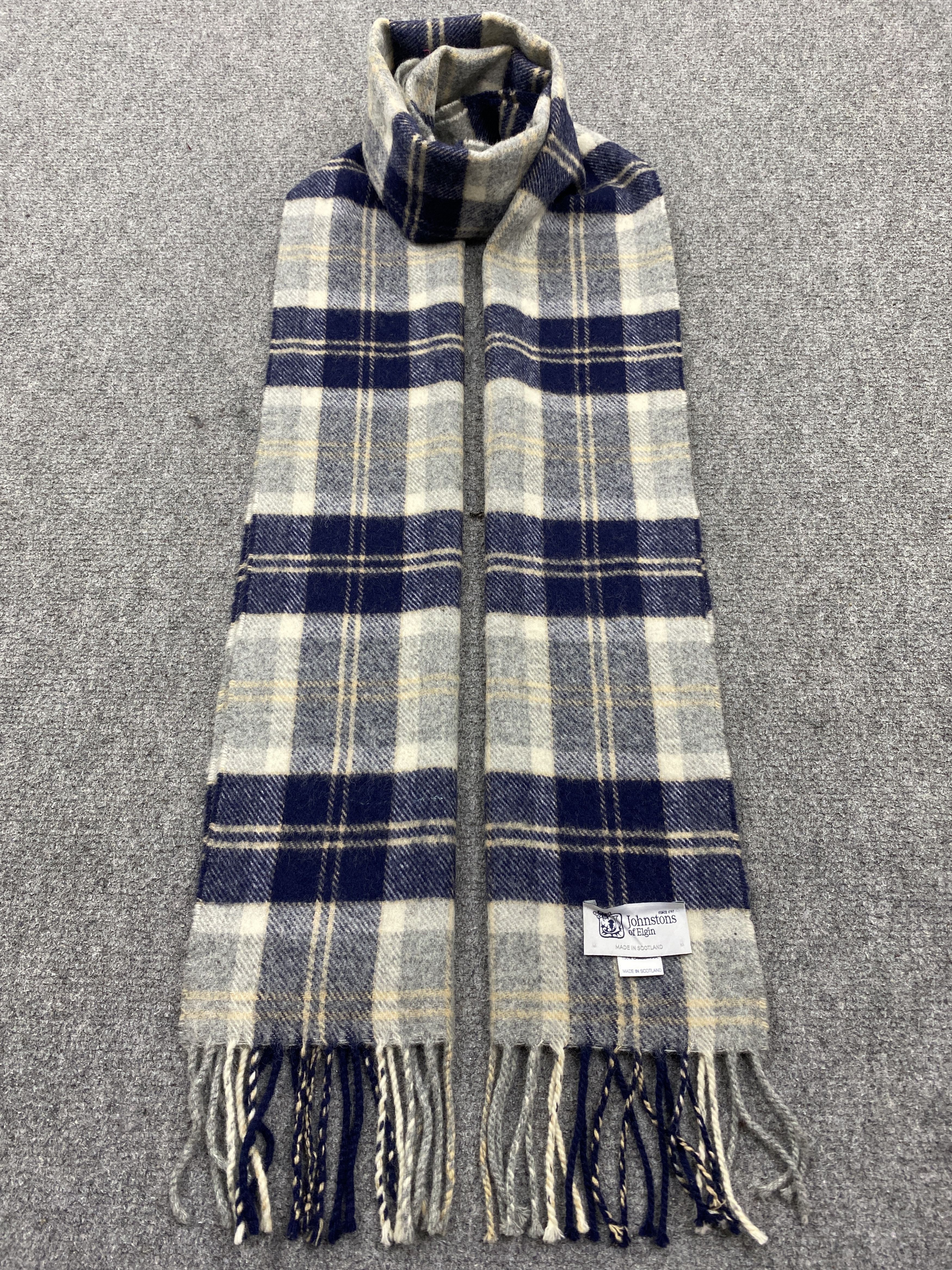 Johnstons Of Elgin Johnstons Of Elgin Scarf / Muffler / Neckwear - SC0156 Size ONE SIZE - 1 Thumbnail