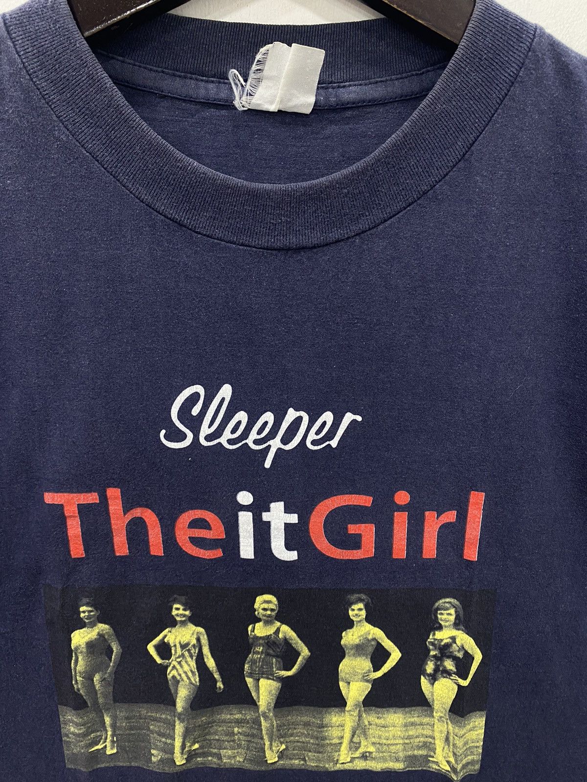 Band Tees 💥VINTAGE 90s SLEEPER britpop band the it girl album shirt Size US L / EU 52-54 / 3 - 3 Thumbnail