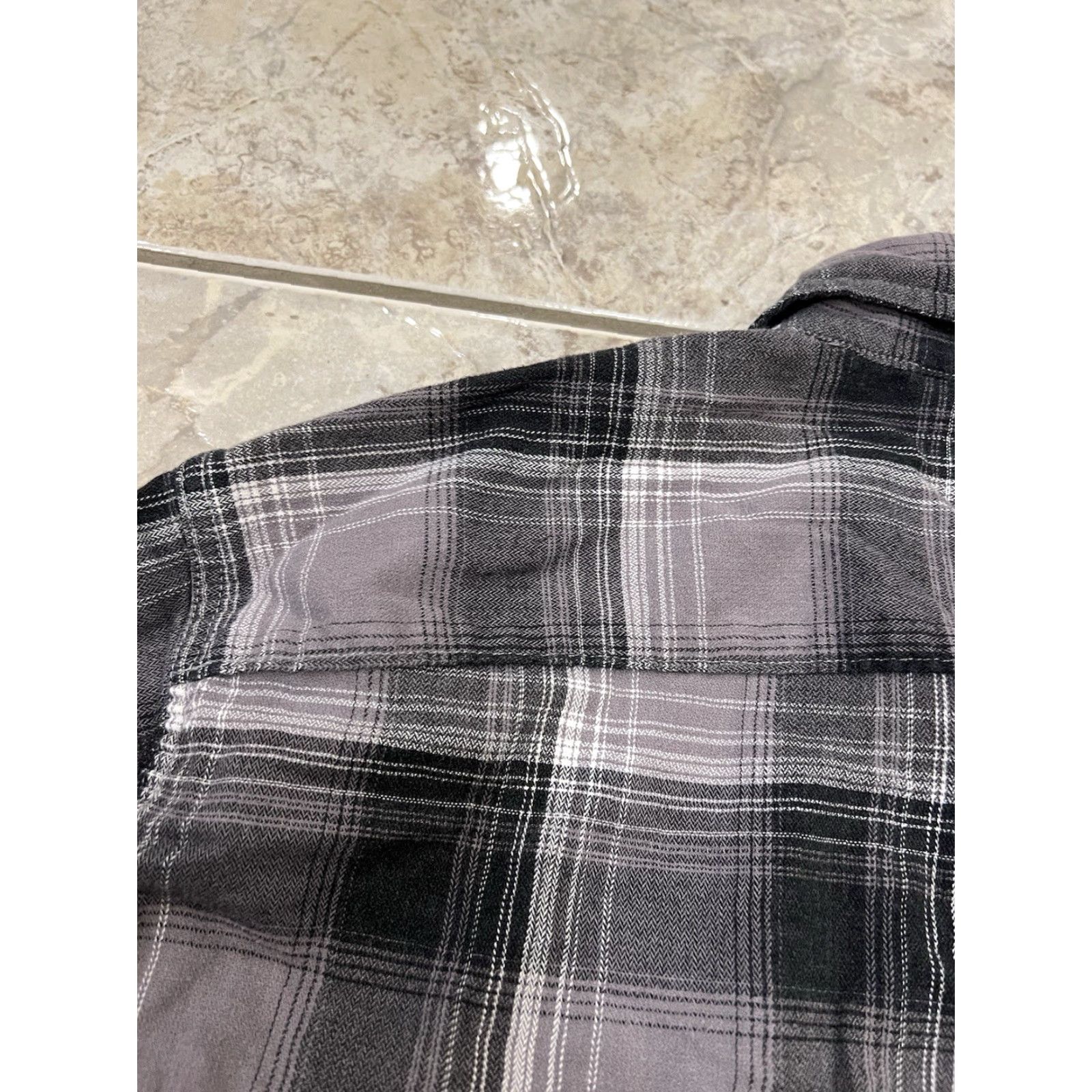 Wrangler WRANGLER Shirt Plaid Long Sleeve Slim Button-Up Men's Large Black Gray Flannel Casual Workwear Size US L / EU 52-54 / 3 - 7 Thumbnail