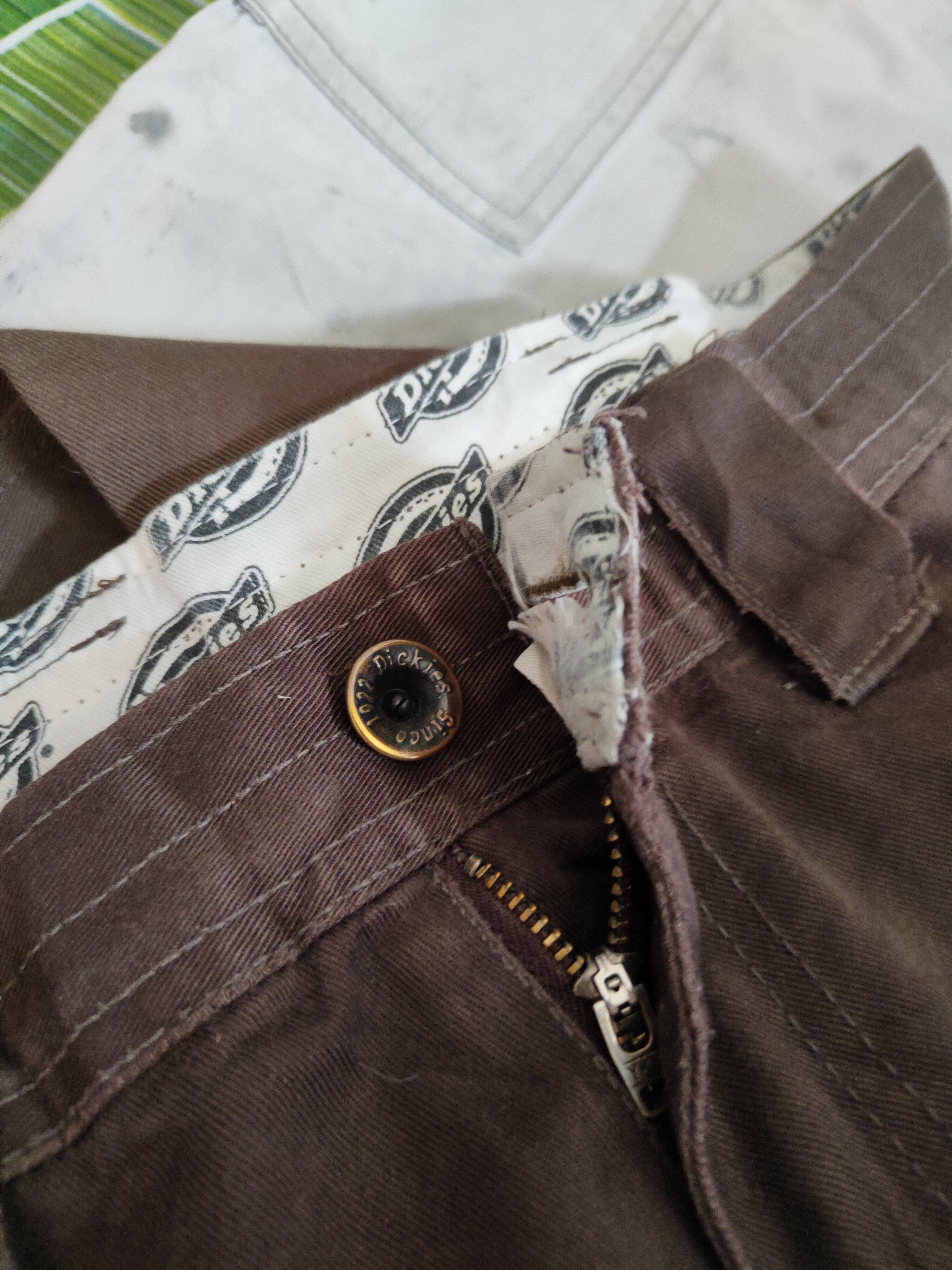 Dickies Dickies Dark Brown Multipocket Tactical Cargo Pants #S1312 Size US 33 - 16 Thumbnail