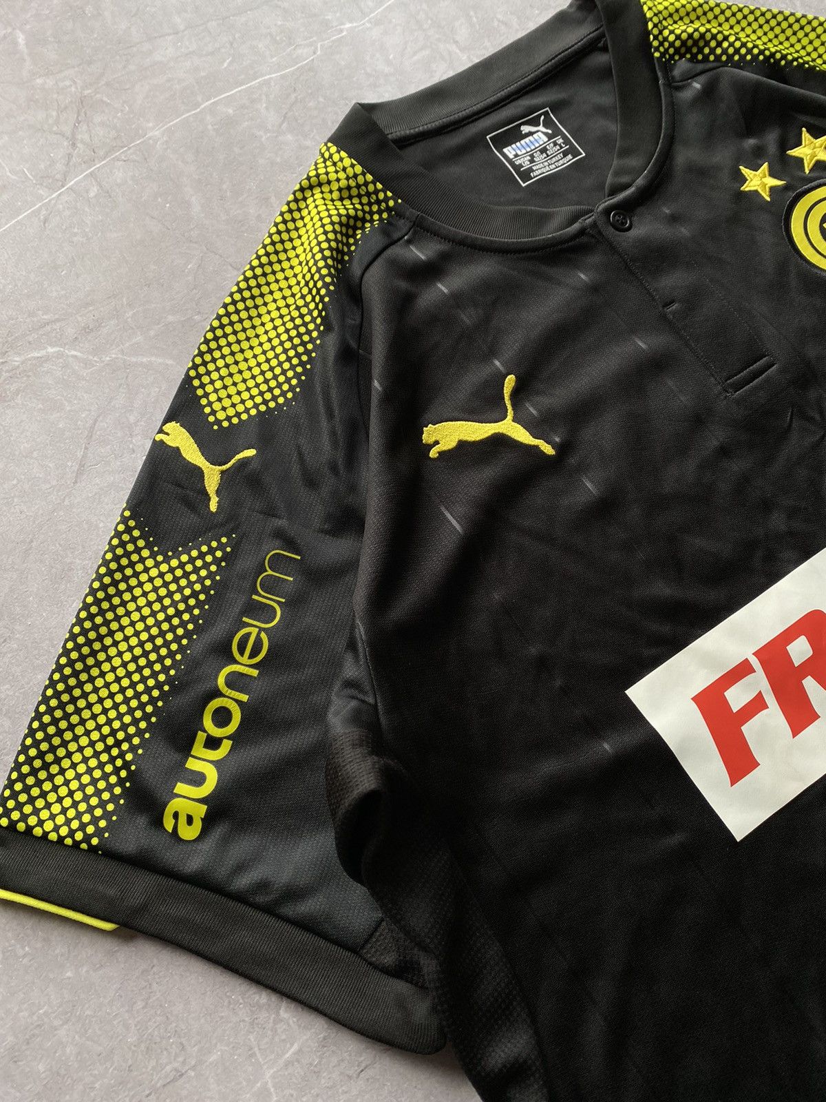 Puma Vintage 2017/18 Puma Zürich # 17 Ricci Away Soccer Jersey Size US L / EU 52-54 / 3 - 5 Thumbnail