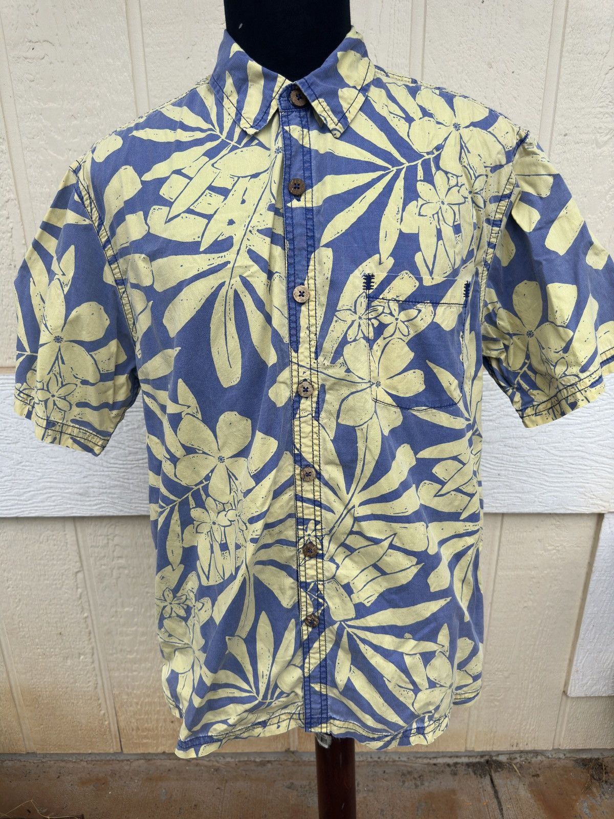 Other PreOwned Kahala Hawaiian Print Blue/Yellow Men's Large Size US L / EU 52-54 / 3 - 1 Thumbnail