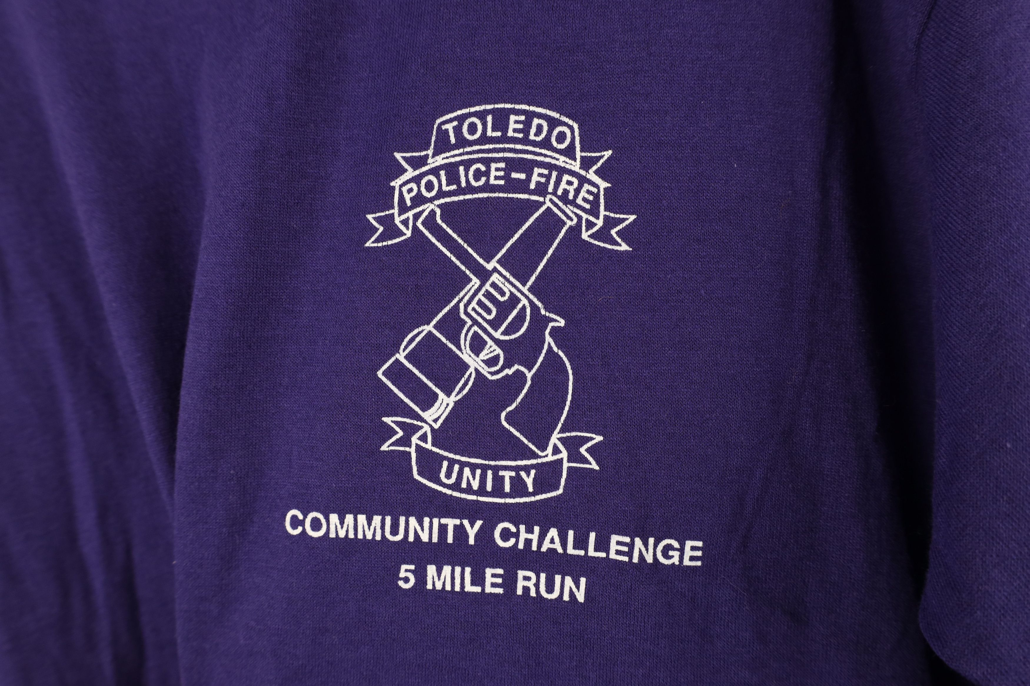 Vintage Vintage 90s Toledo Fire 5 Mile Run Road Race T-Shirt USA Size US L / EU 52-54 / 3 - 4 Thumbnail