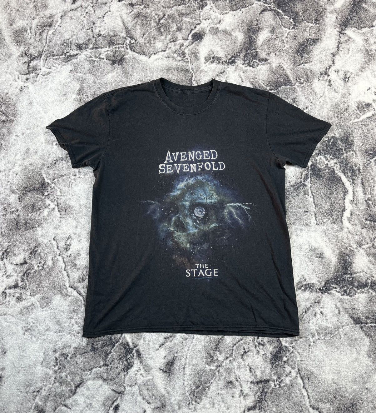 Band Tees Avenged Sevenfold The Stage Band T-Shirt 2016 Graphic Tee XL Size US XL / EU 56 / 4 - 1 Thumbnail