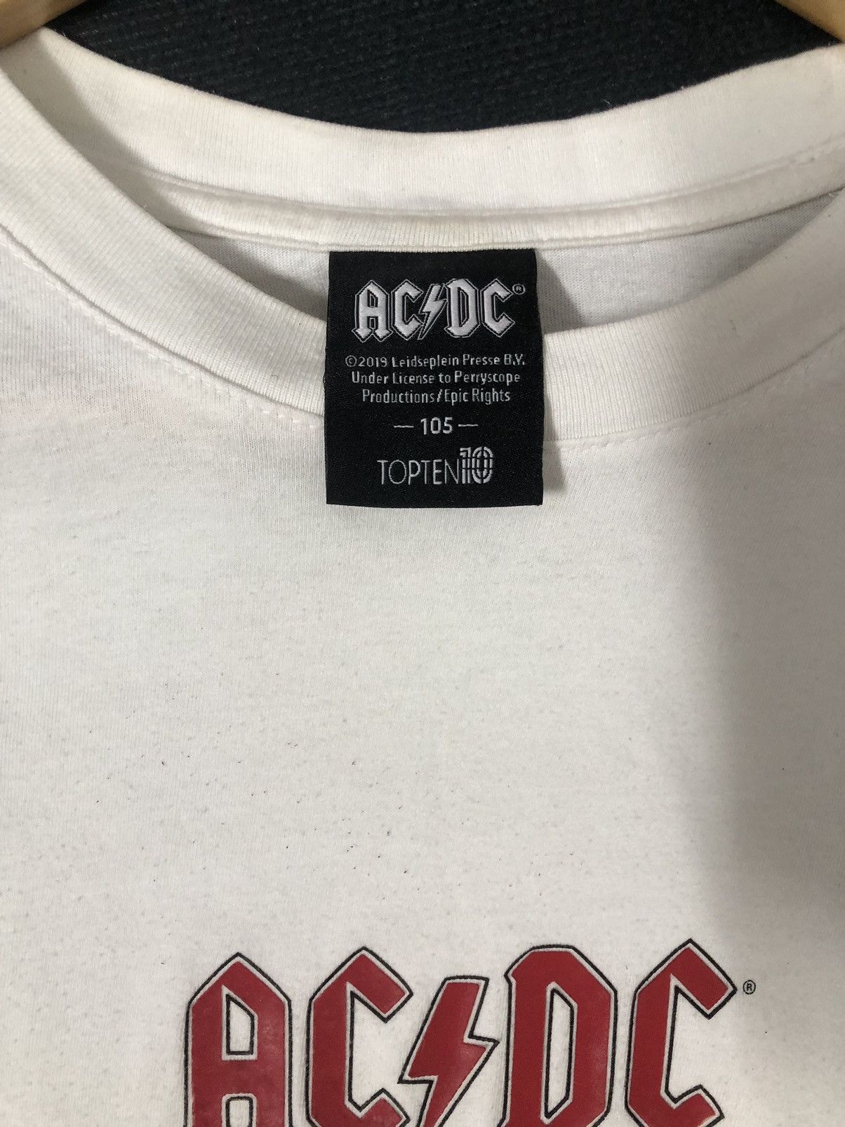 AC/DC × Band Tees ACDC X TopTen Size US L / EU 52-54 / 3 - 5 Thumbnail