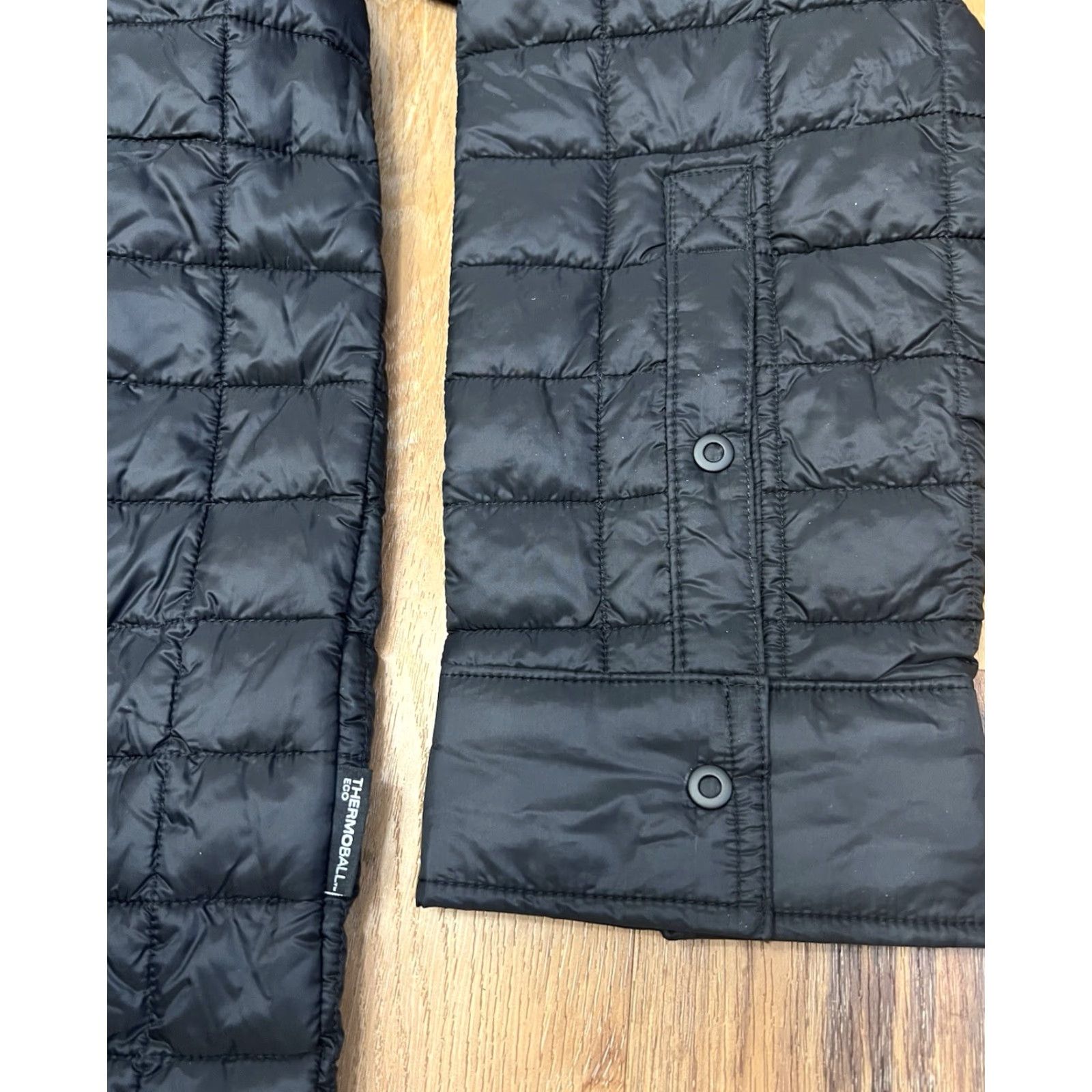 The North Face VINTAGE The North Face Thermoball Jacket Men 2XL Black Quilted Insulated Puffer Snap Front Logo Size US XXL / EU 58 / 5 - 6 Thumbnail