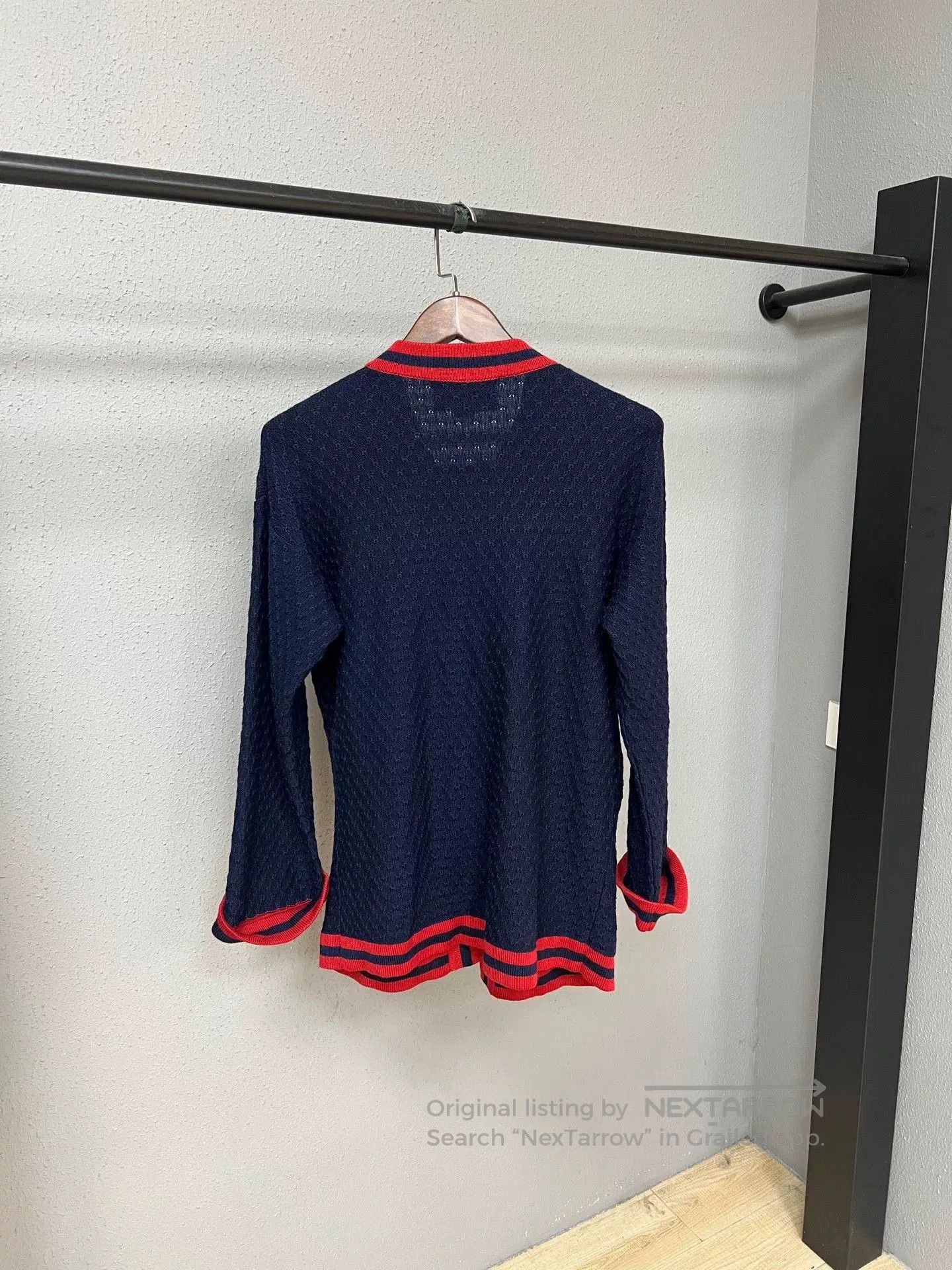 Gucci gucci knit top with red detailing. Size L / US 10 / IT 46 - 2 Thumbnail