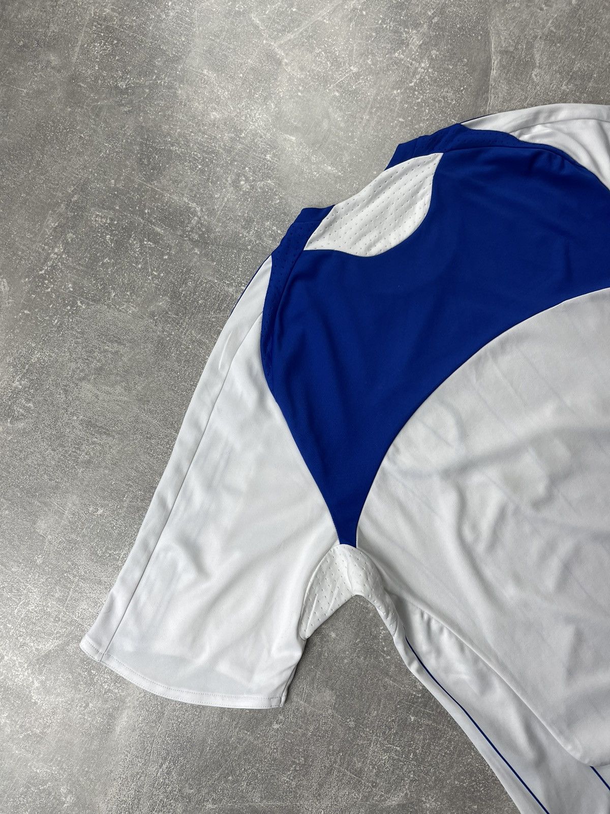Adidas Vintage Adidas Dynamo Kyiv Home Jersey 2007/08 Size US M / EU 48-50 / 2 - 9 Thumbnail