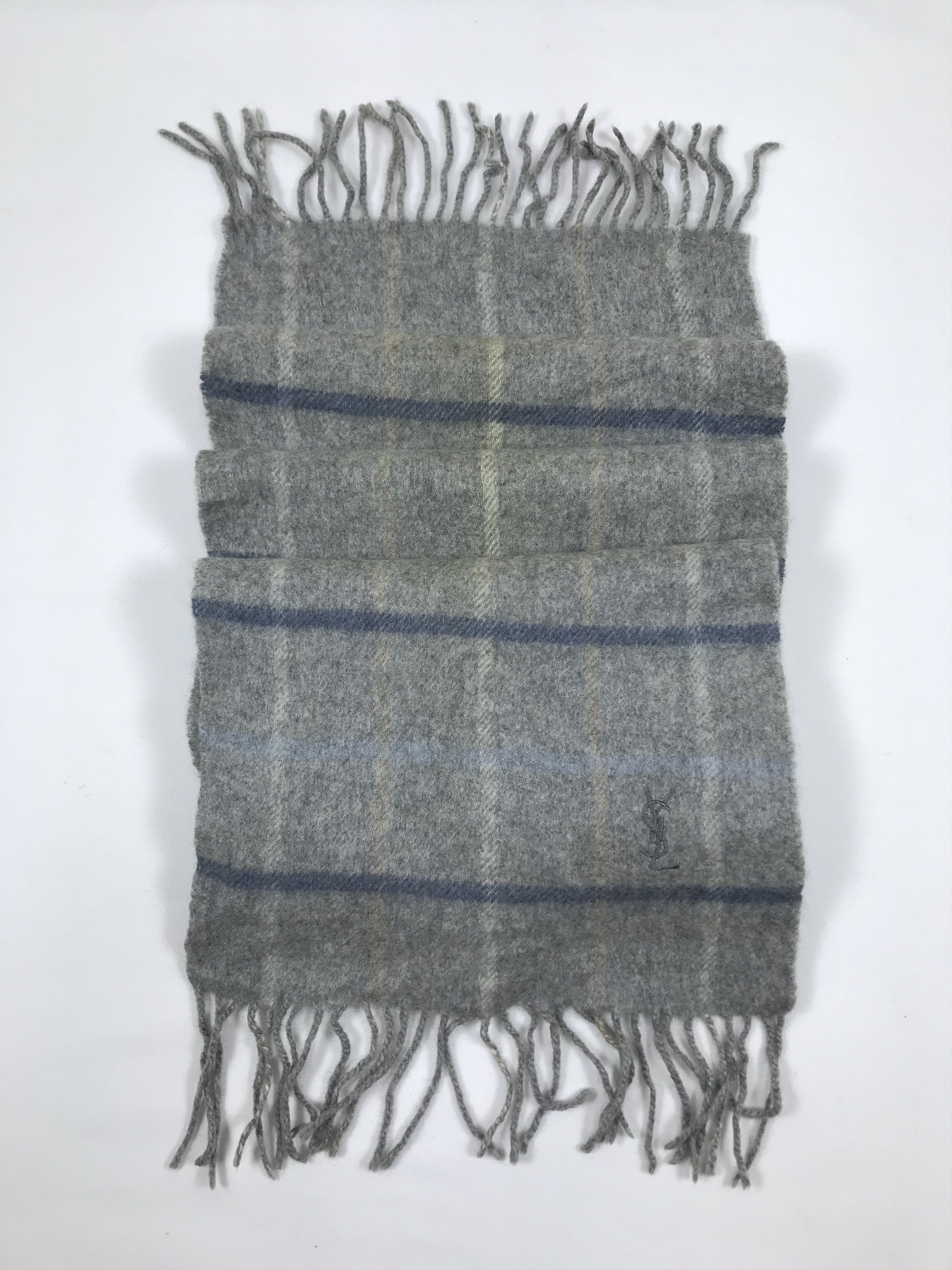 Designer Vintage Designer Luxury Scarf / Muffler / Wool Size ONE SIZE - 3 Thumbnail