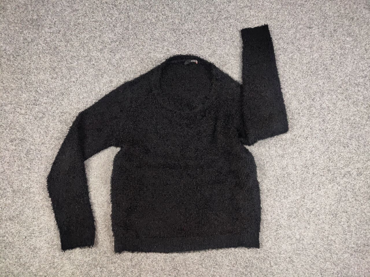 Japanese Brand Vintage 90's Japanese Black Mohair Style Fuzzy Sweater Size US S / EU 44-46 / 1 - 8 Thumbnail