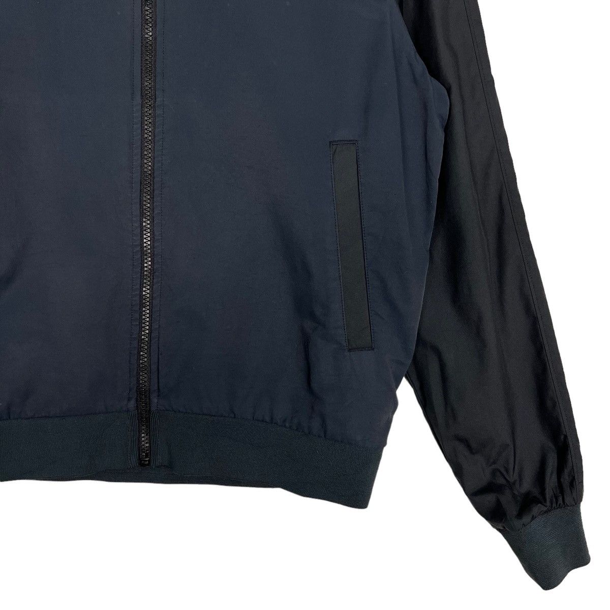 Nike 🔥 NIKE LIGHT BOMBER JACKET Size US M / EU 48-50 / 2 - 5 Thumbnail