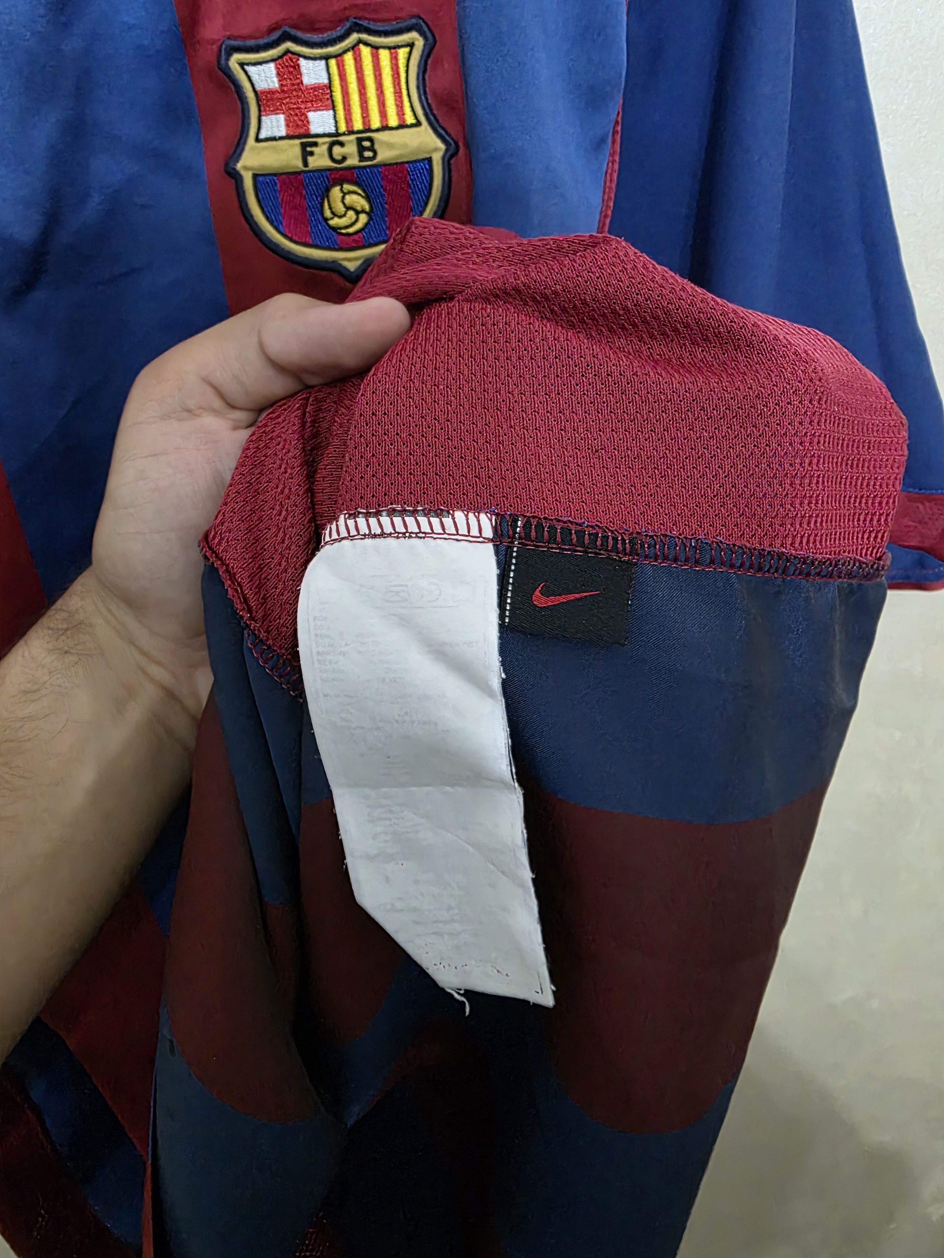 Nike FC Barcelona 2004/05 Home Football Shirt Nike Size XL Size US XL / EU 56 / 4 - 4 Thumbnail