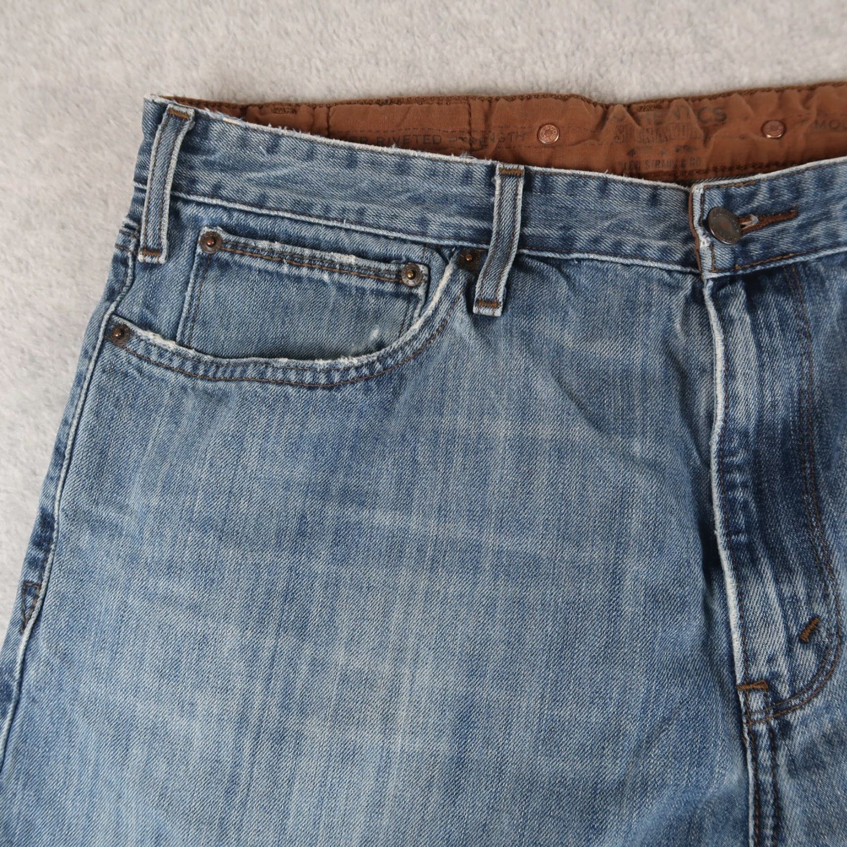 Levi's Vintage Levi's Jeans Mens 38x32 Blue Cotton Denim Low Bootcut Regular 5-Pocket City Retro Mens Size US 38 / EU 54 - 4 Thumbnail