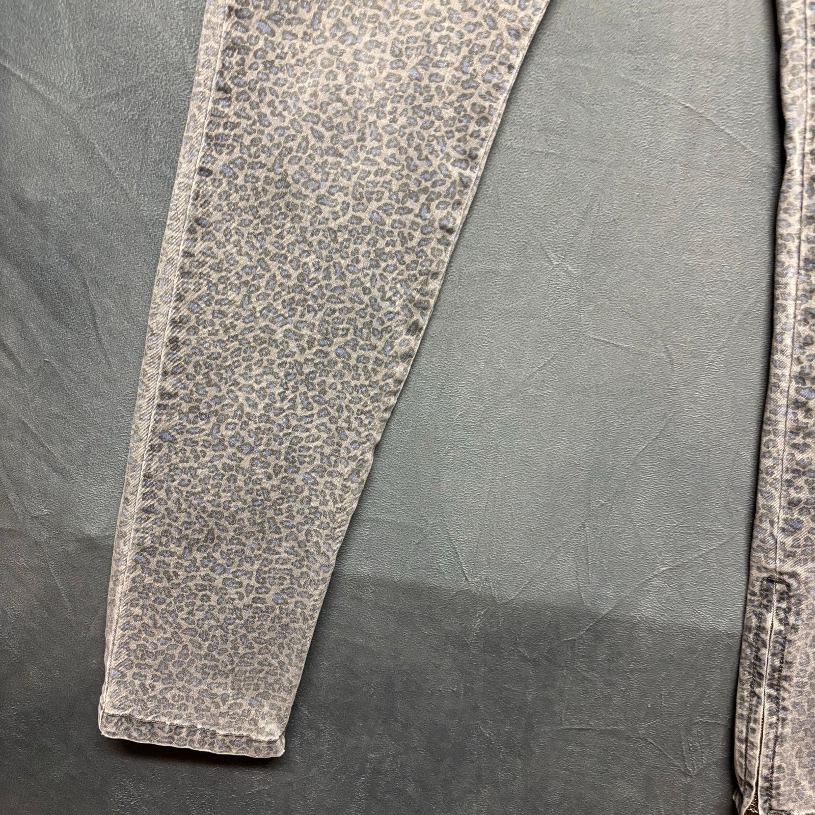 Jordache Jordache Jeans Blue Leopard Print Womens 28 Stretchy Skinny Size 33" - 4 Thumbnail