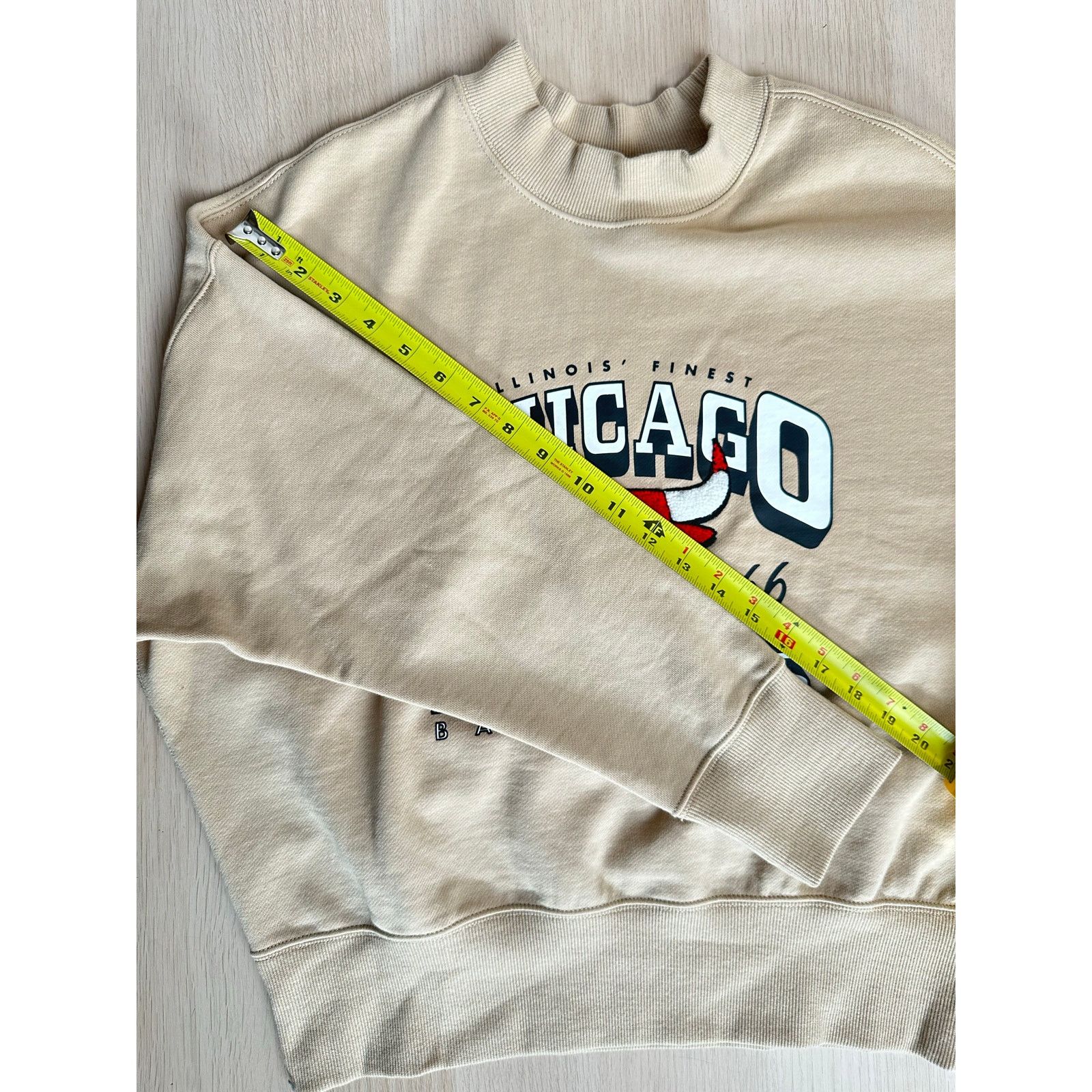NBA Chicago Bulls Vintage NBA Beige Crewneck -Size S/M - New Size US M / EU 48-50 / 2 - 8 Thumbnail