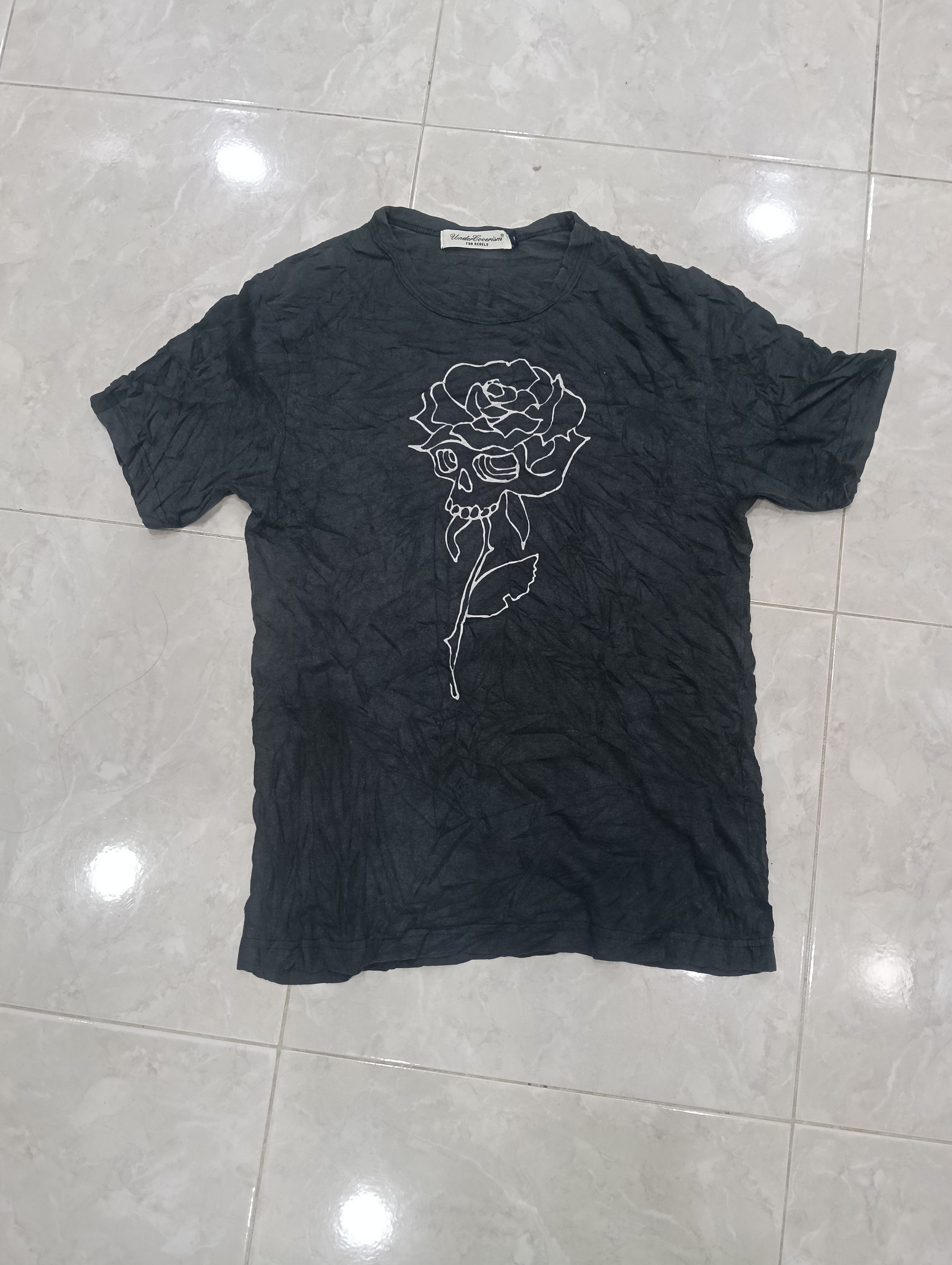 トップス UNDERCOVERISM FOR REBELS Sleevelesstop UNDERCOVER JUN TAKAHASHI UNDERCOVERISM FOR REBELS T-SHIRT