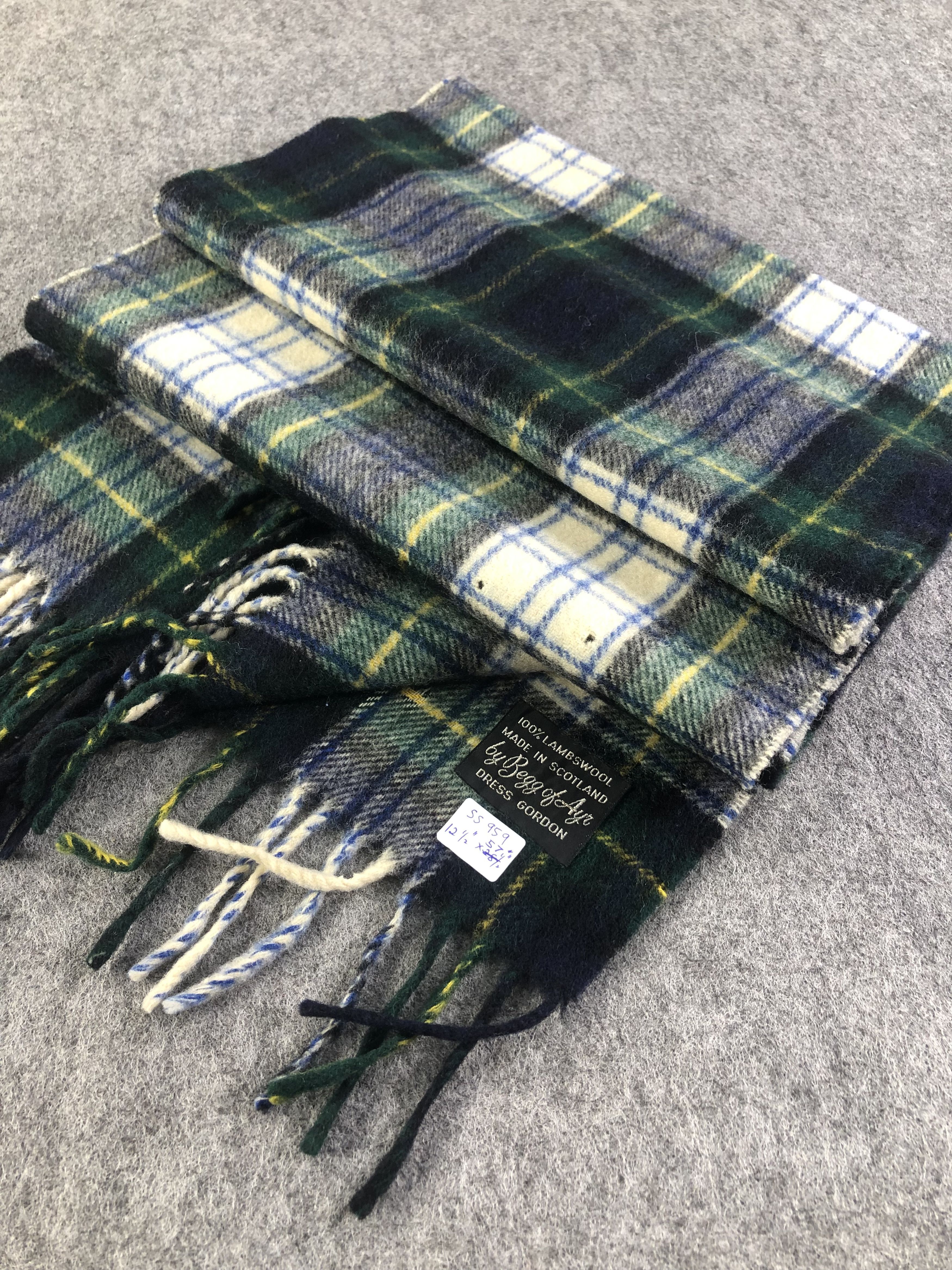 Begg x Co Begg Of AYR Scarf / Muffler / Neckwear Size ONE SIZE - 3 Thumbnail