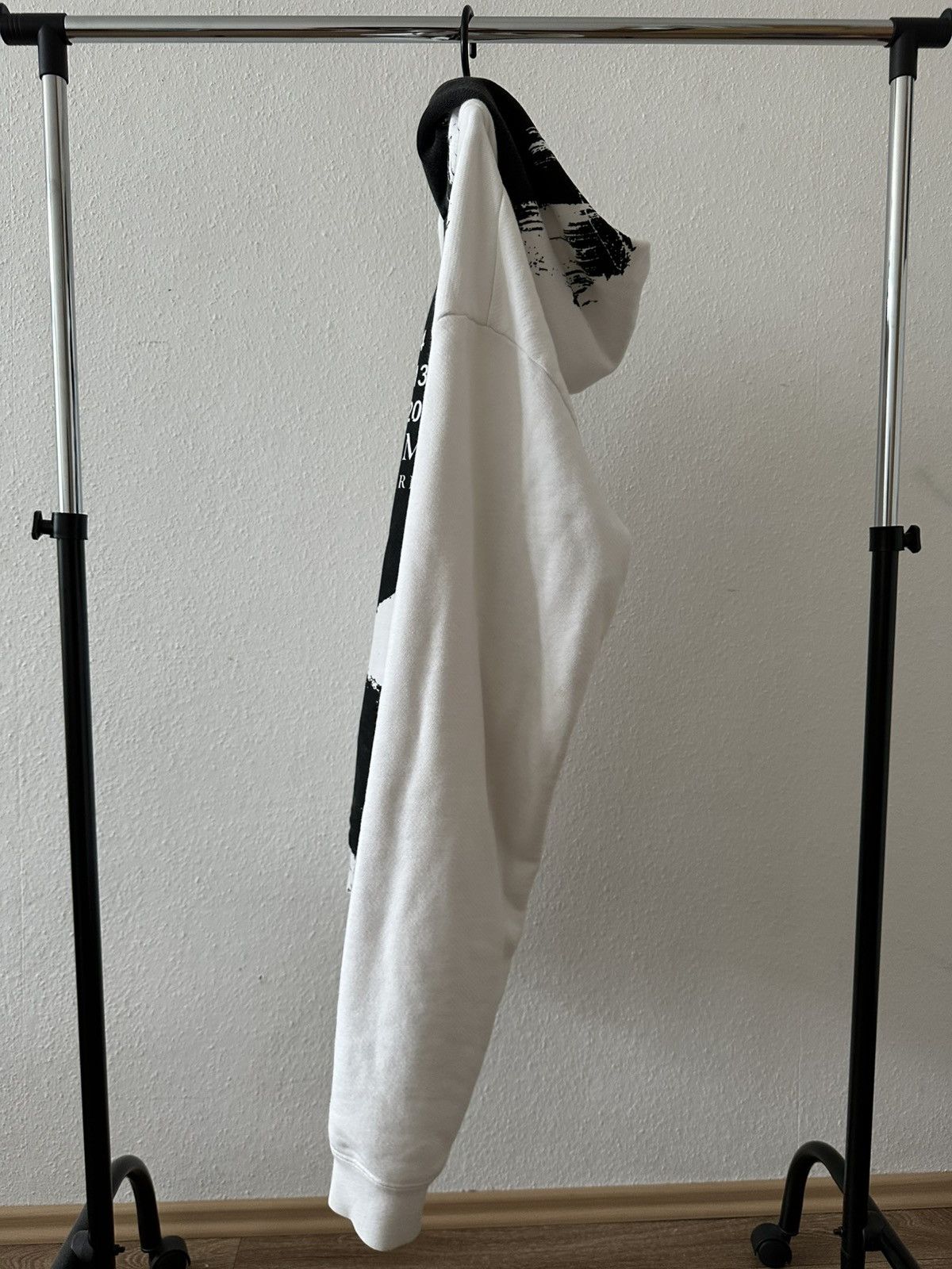 Maison Margiela Maison Margiela painted black white hoodie Size US L / EU 52-54 / 3 - 3 Thumbnail