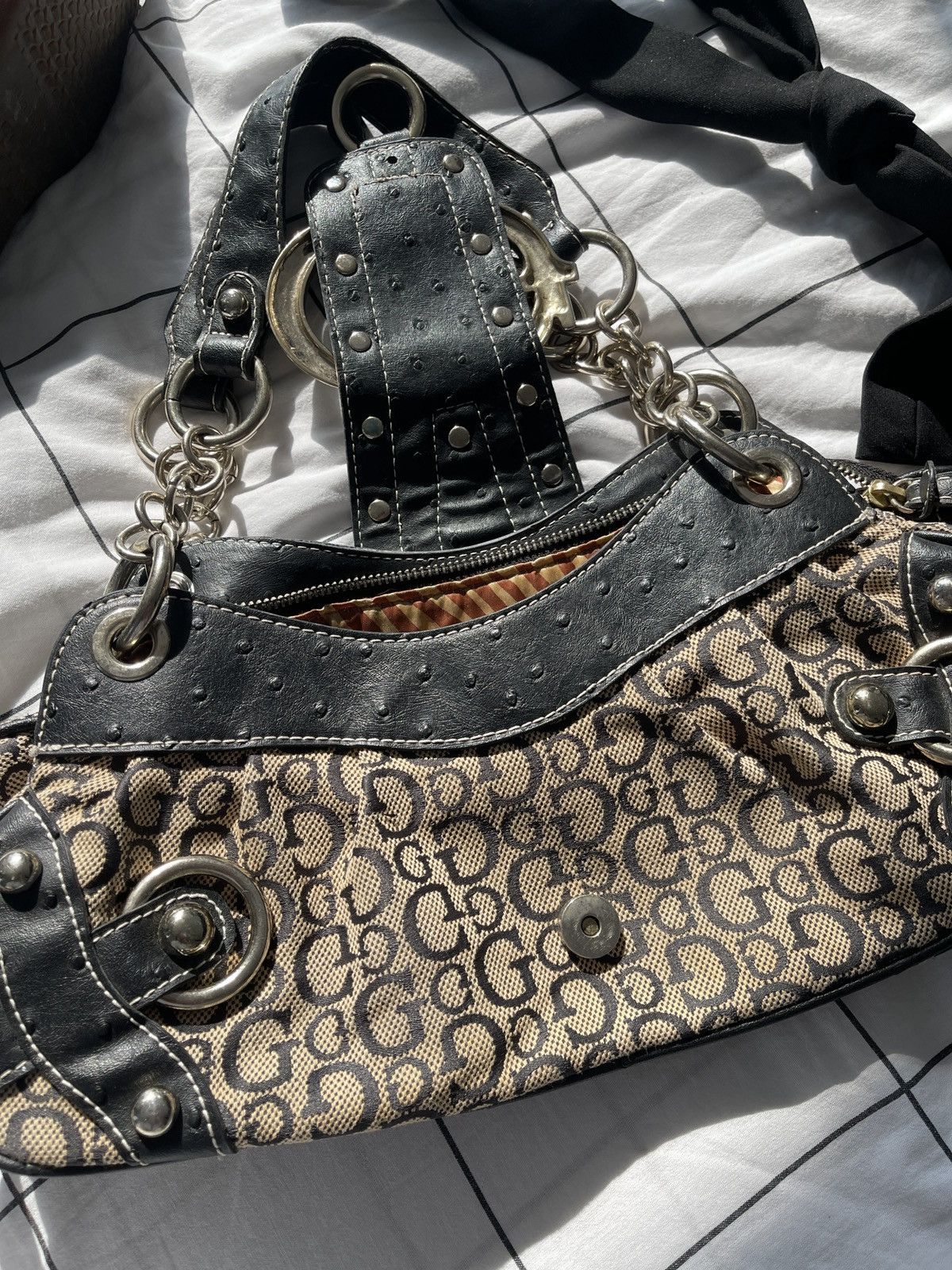 Guess Guess vintage buckle logo bag Monogram mini 00s Y2k Handbag Size ONE SIZE - 23 Thumbnail