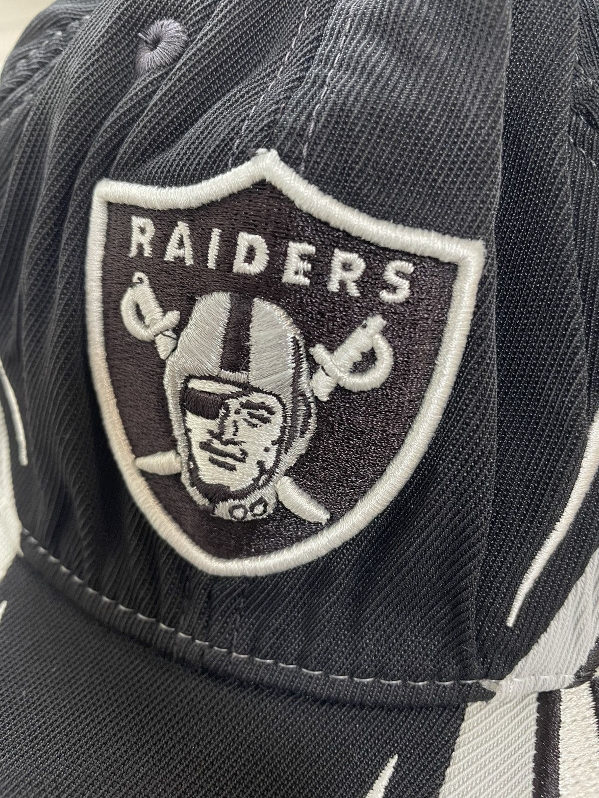 NFL × Reebok Casquette Vintage NFL x Reebok Oakland Raiders Size ONE SIZE - 4 Thumbnail