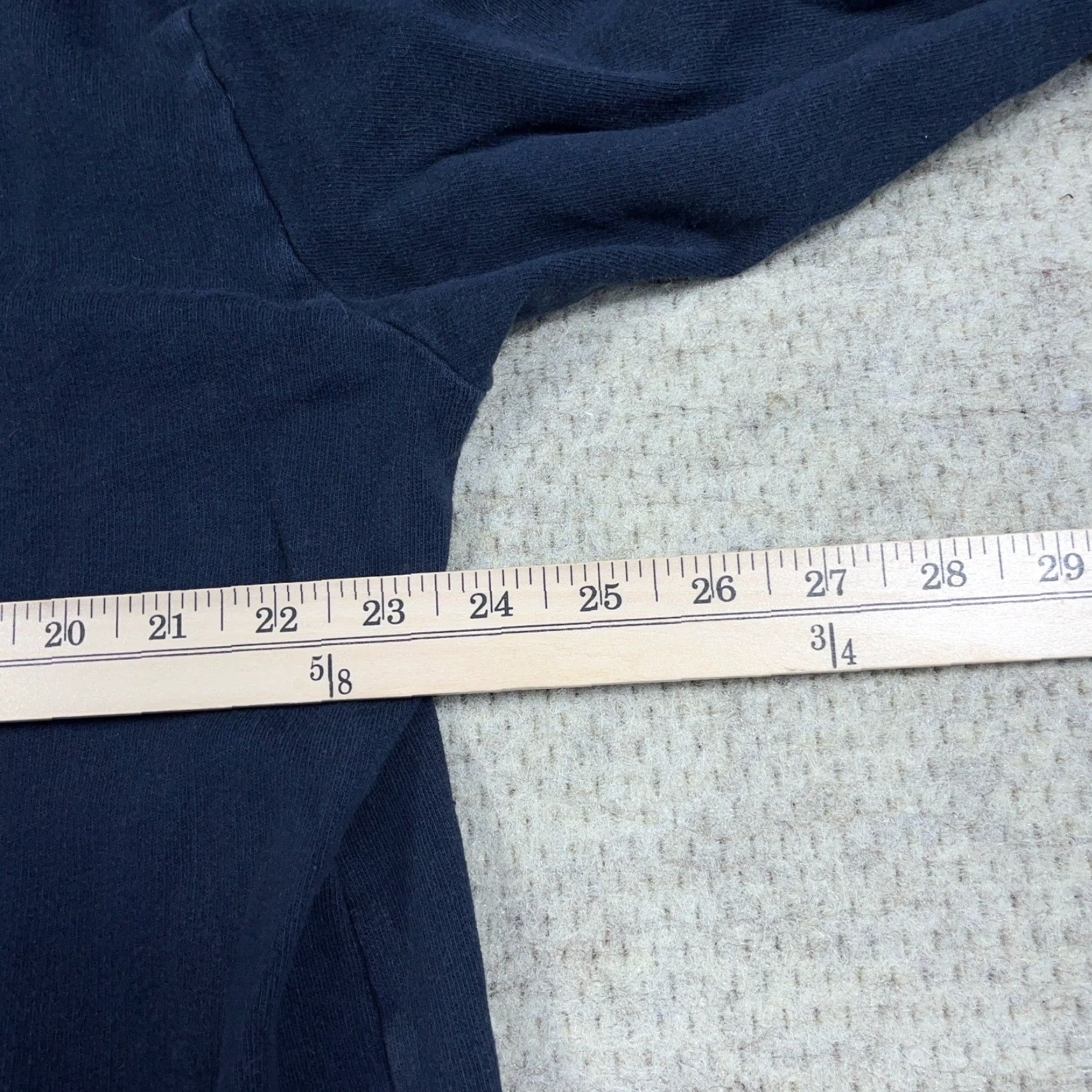 Tommy Hilfiger VINTAGE Tommy Hilfiger Sweatshirt Women XL Navy Blue Crewneck 90s Embroidered Size XL / US 12-14 / IT 48-50 - 7 Thumbnail