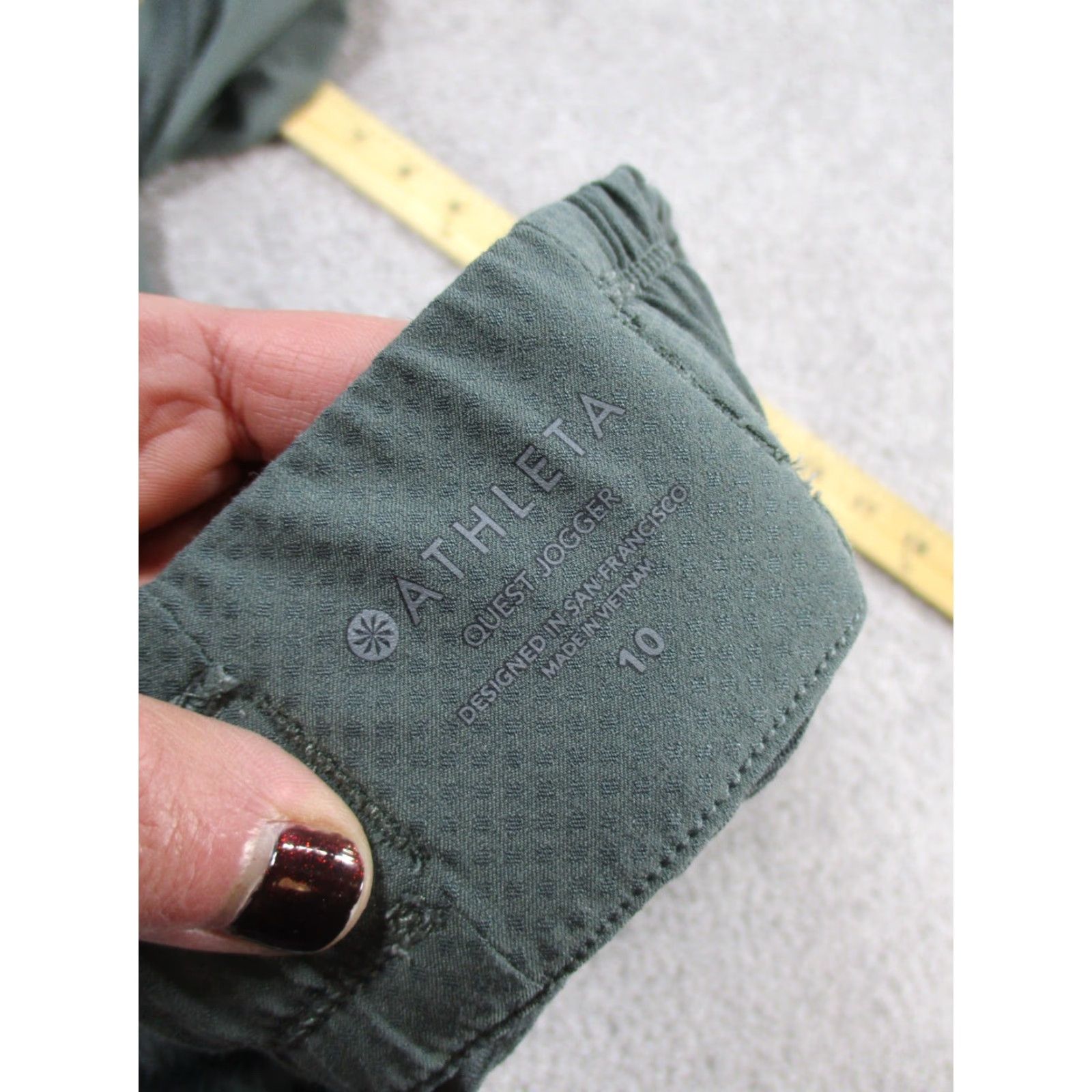 Athleta Athleta Quest Jogger Womens 10 Green Belted Hiking Running Size 32" / US 10 / IT 46 - 7 Thumbnail