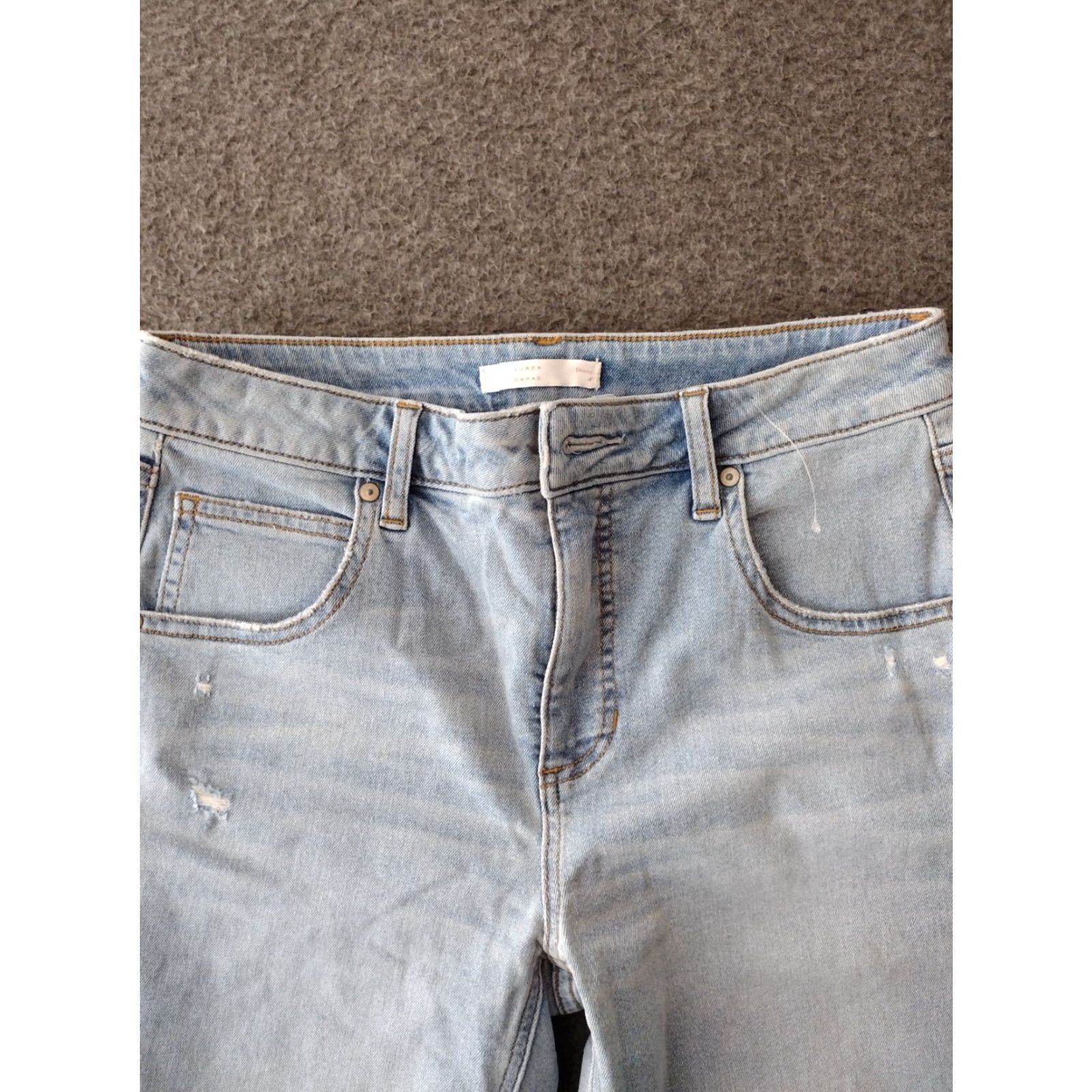 Vintage LC Lauren Conrad Women's High Rise Light Wash Distressed Size 4 Jeans Size ONE SIZE - 3 Thumbnail