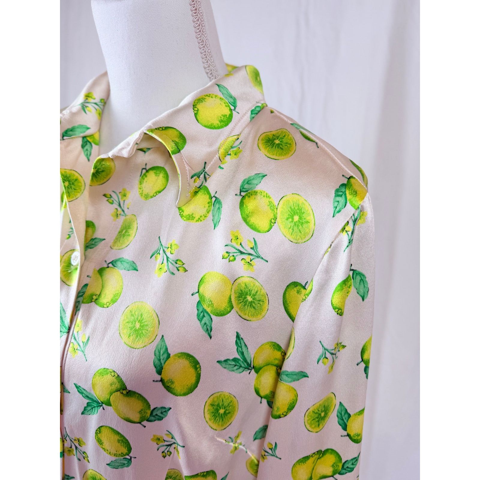 Dolce & Gabbana Dolce & Gabbana 1996 Citrus Print satin blouse. Size M / US 6-8 / IT 42-44 - 3 Thumbnail