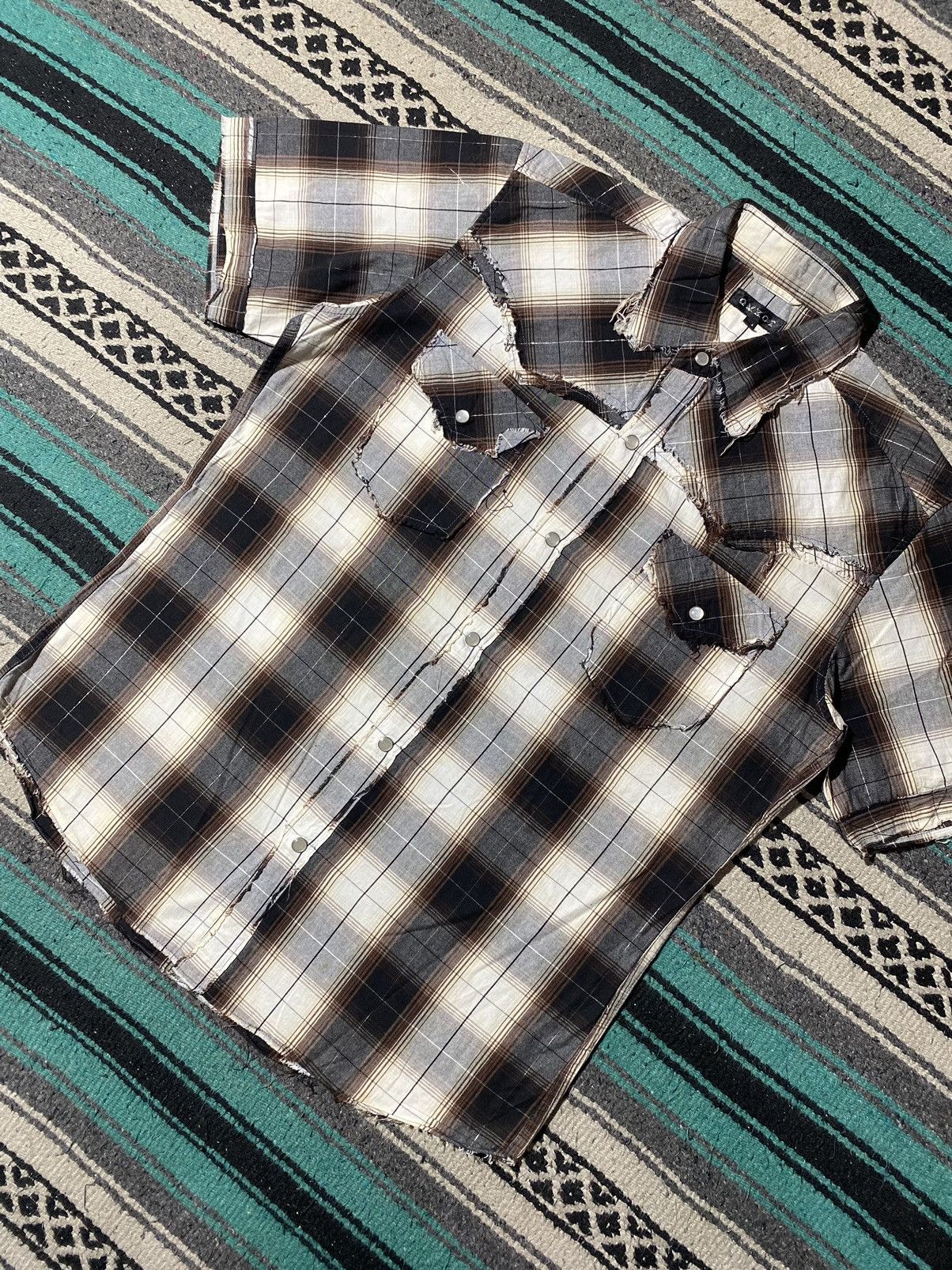 If Six Was Nine × Japanese Brand × Le Grande Bleu (L.G.B.) OMKOE Distressed Western Button Shirt Size US M / EU 48-50 / 2 - 5 Thumbnail