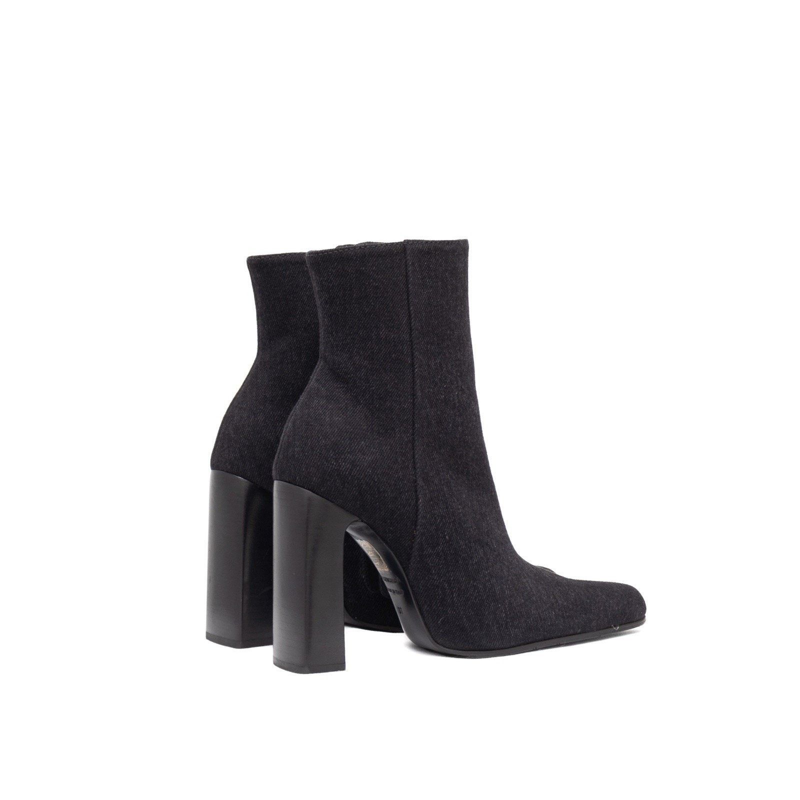 Balenciaga 940$ BALENCIAGA Denim Ankle Side Zip Block Heel Boots Grey Size US 7 / IT 37 - 7 Thumbnail