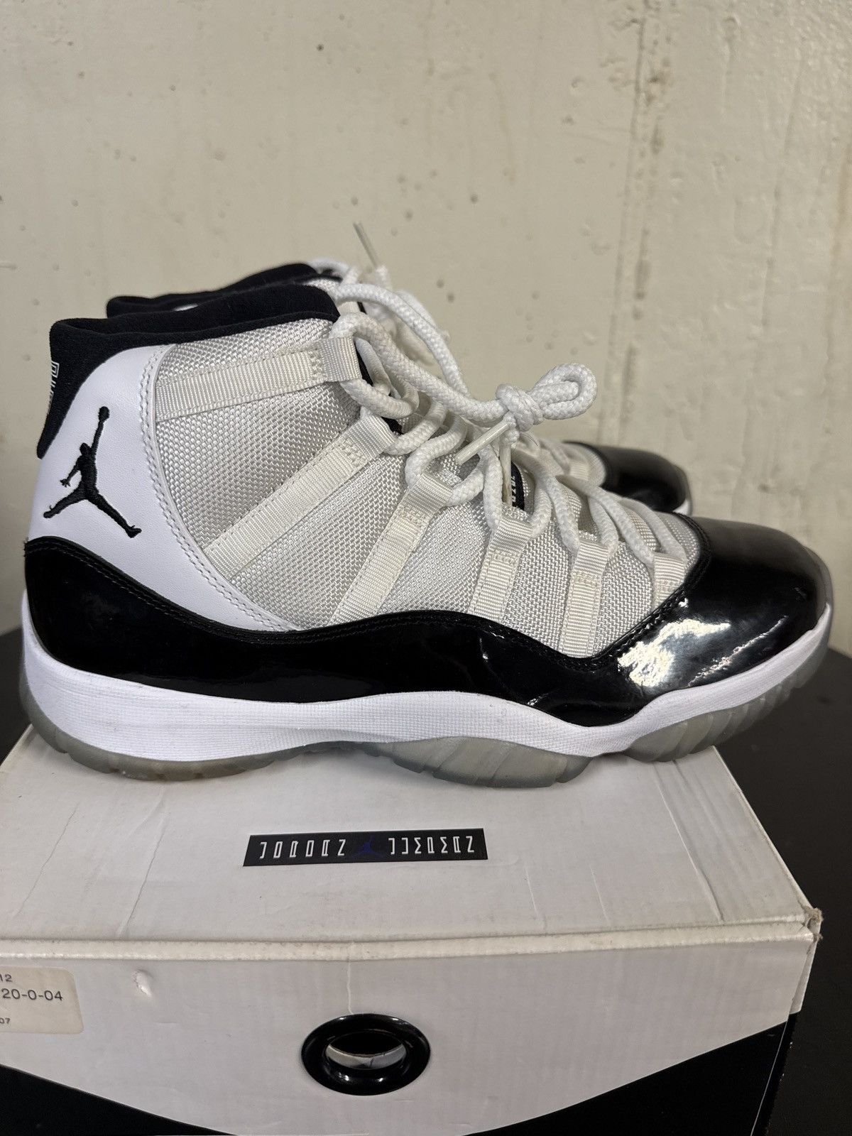 Jordan Brand × Nike Jordan 11 concord 2011 Size US 10 / EU 43 - 7 Thumbnail