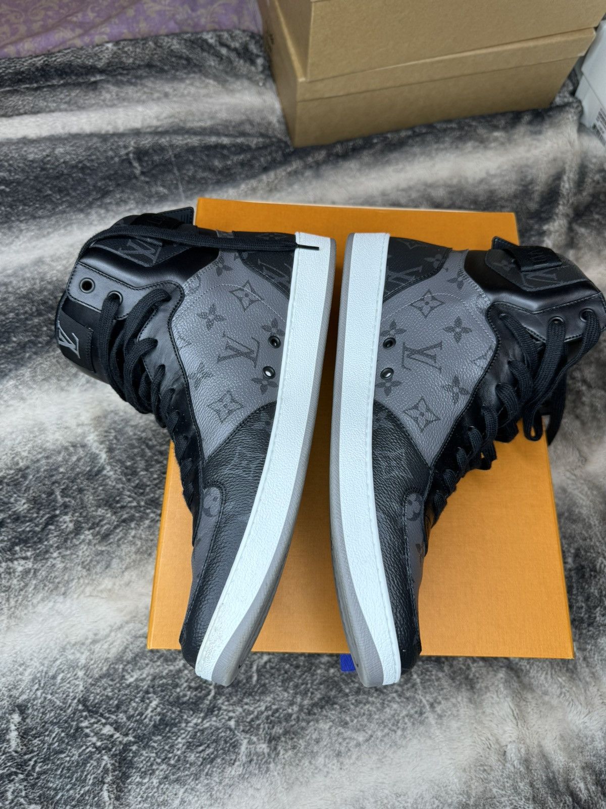 Louis Vuitton Louis Vuitton Rivoli Sneaker Boot Size US 9.5 / EU 42-43 - 8 Thumbnail