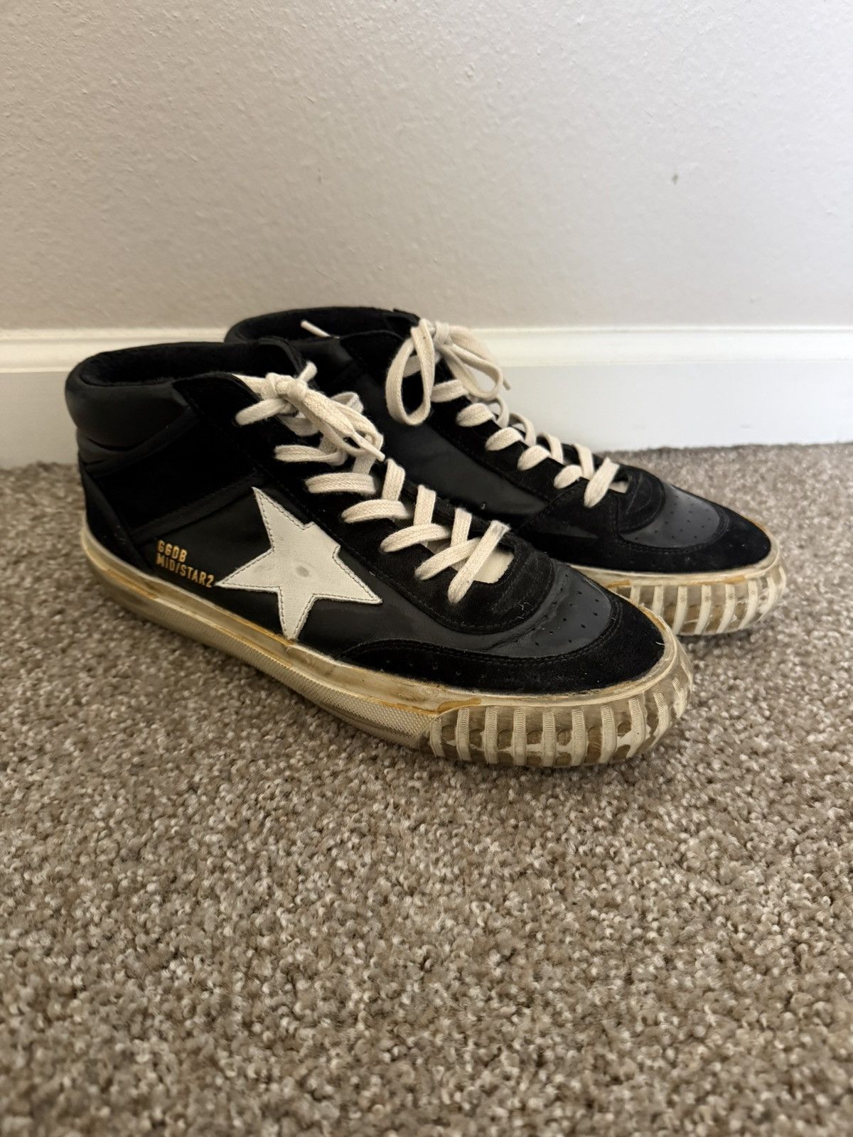 Golden Goose Mid Star in black nappa and suede Size US 7 / EU 40 - 1 Thumbnail