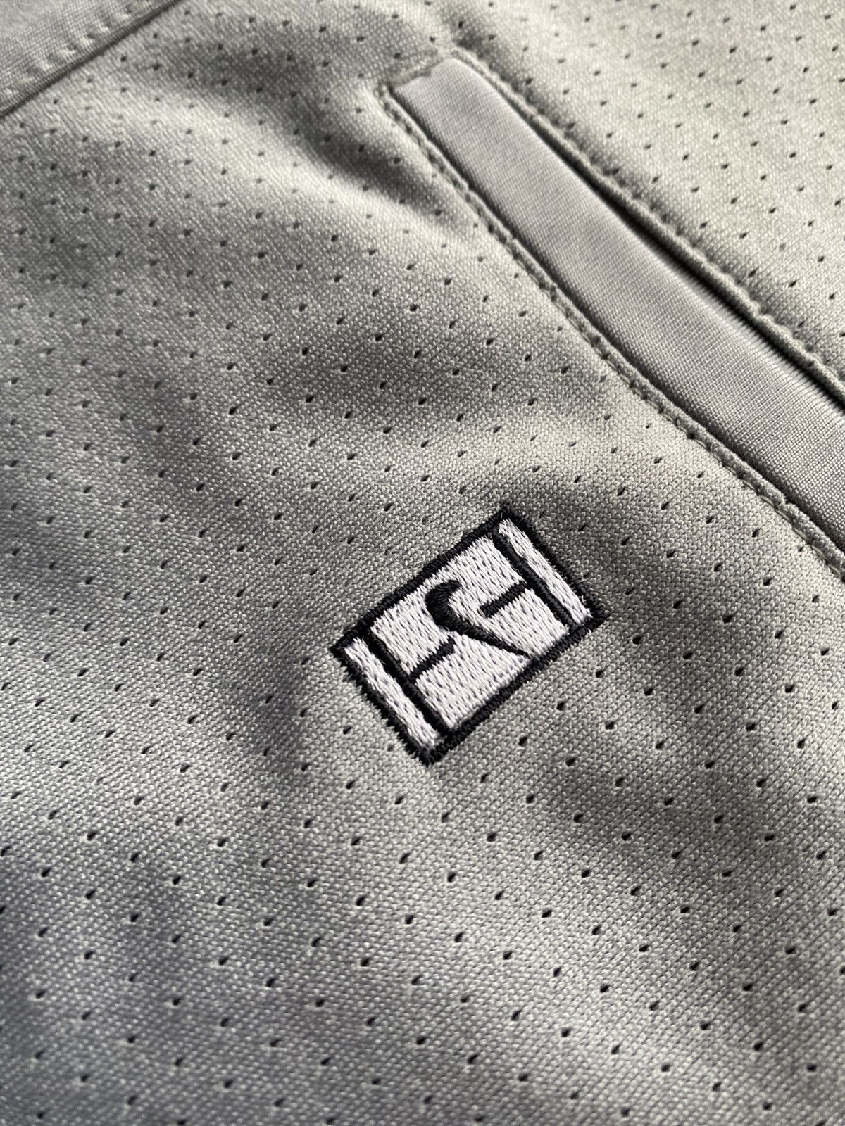 Nike Vintage Nike Court Two-Tone Tennis Polo Shirt Grey Navy Size US L / EU 52-54 / 3 - 6 Thumbnail
