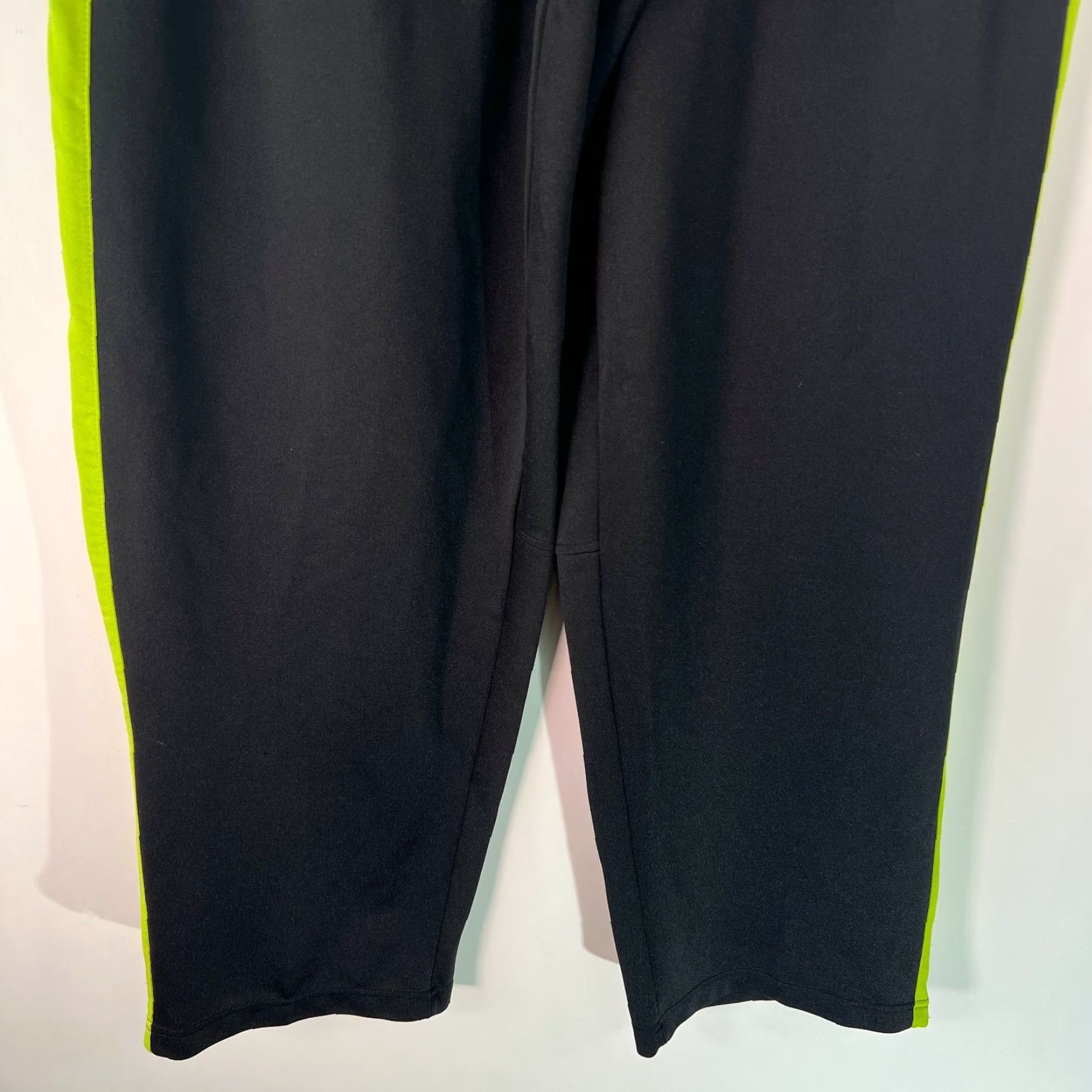 Layer 8 Layer 8 Mens Track Pants XL Black Quick Dry Elastic Waist Zippered Ankles Size XL (32 Inseam) Size US 34 / EU 50 - 7 Thumbnail