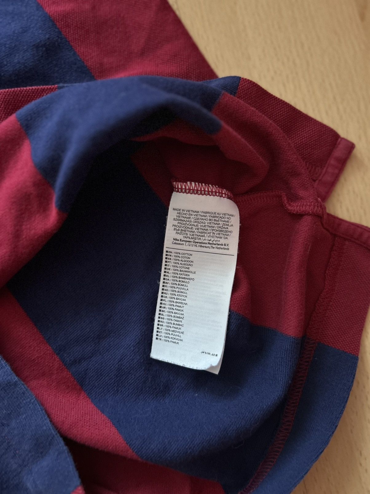 Nike Nike Barcelona Vintage Soccer Y2K Retro Jersey Size US S / EU 44-46 / 1 - 5 Thumbnail
