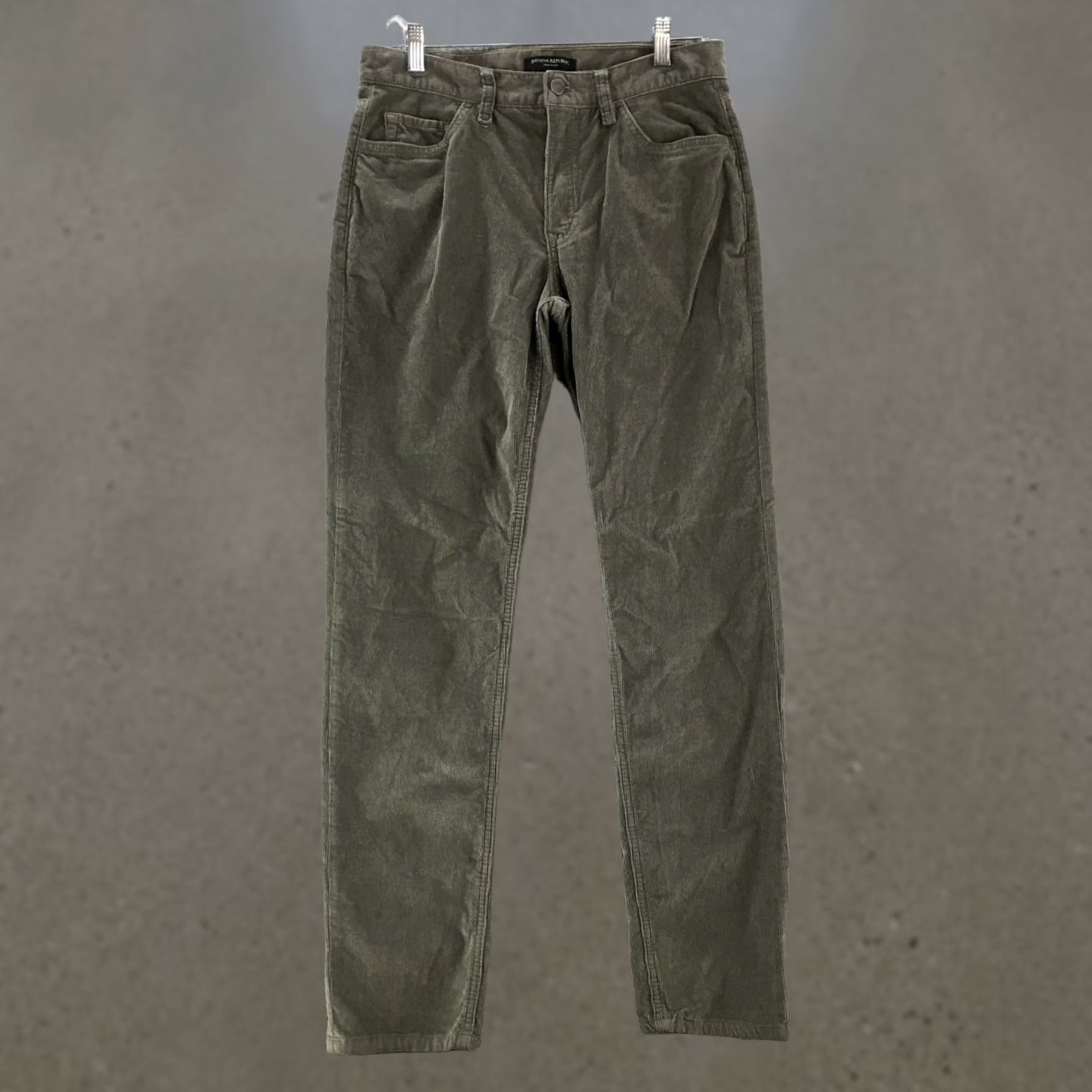 Banana Republic Banana Republic Traveler Corduroy Jeans Mens Slim Straight Green 29x32 Regular Cotton Blend Modern Classic Jeans Size 29" - 1 Thumbnail
