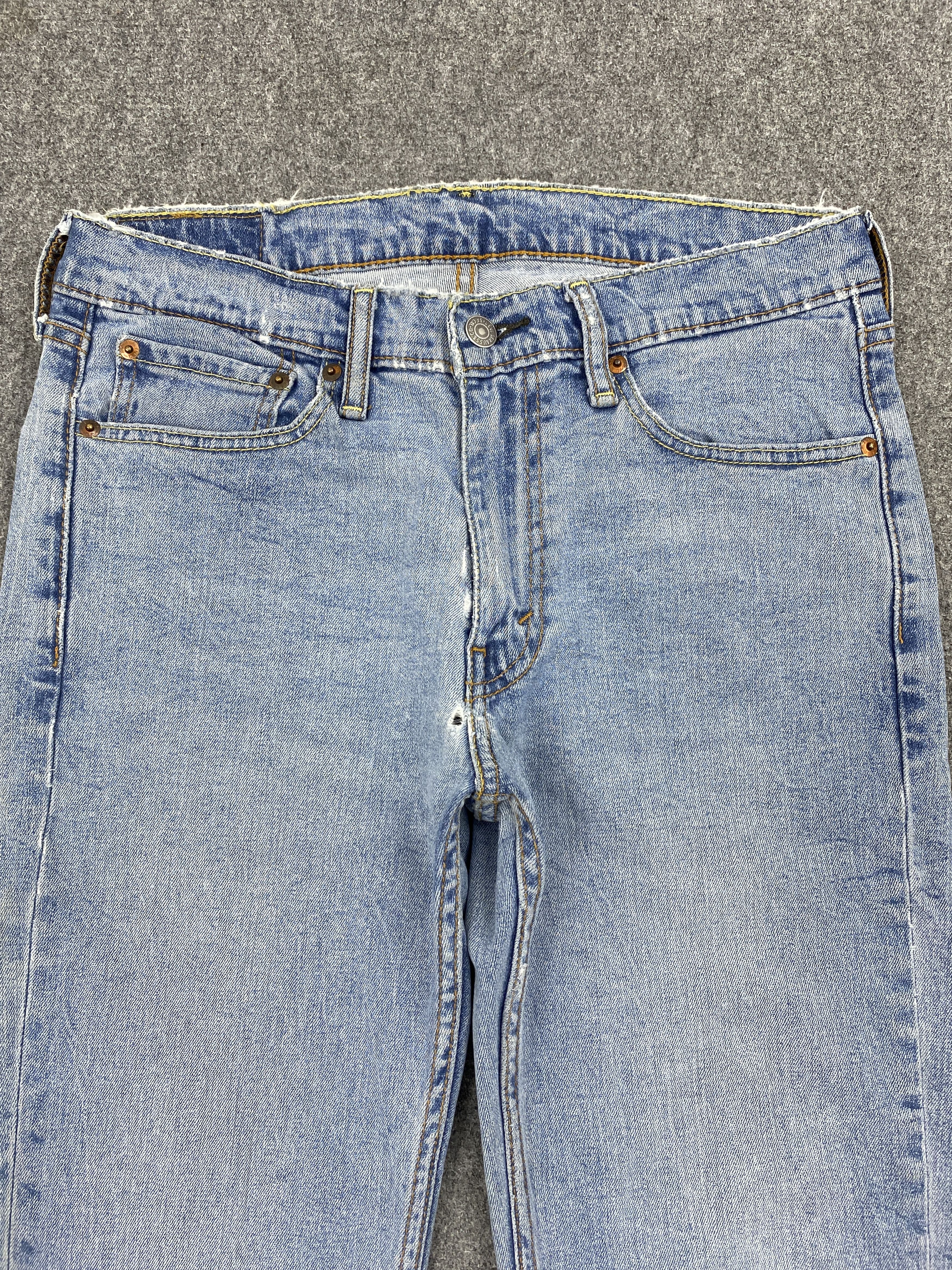 Levi's × Vintage Faded Blue Vintage Levis 514 Distressed Jeans Size US 28 / EU 44 - 2 Thumbnail