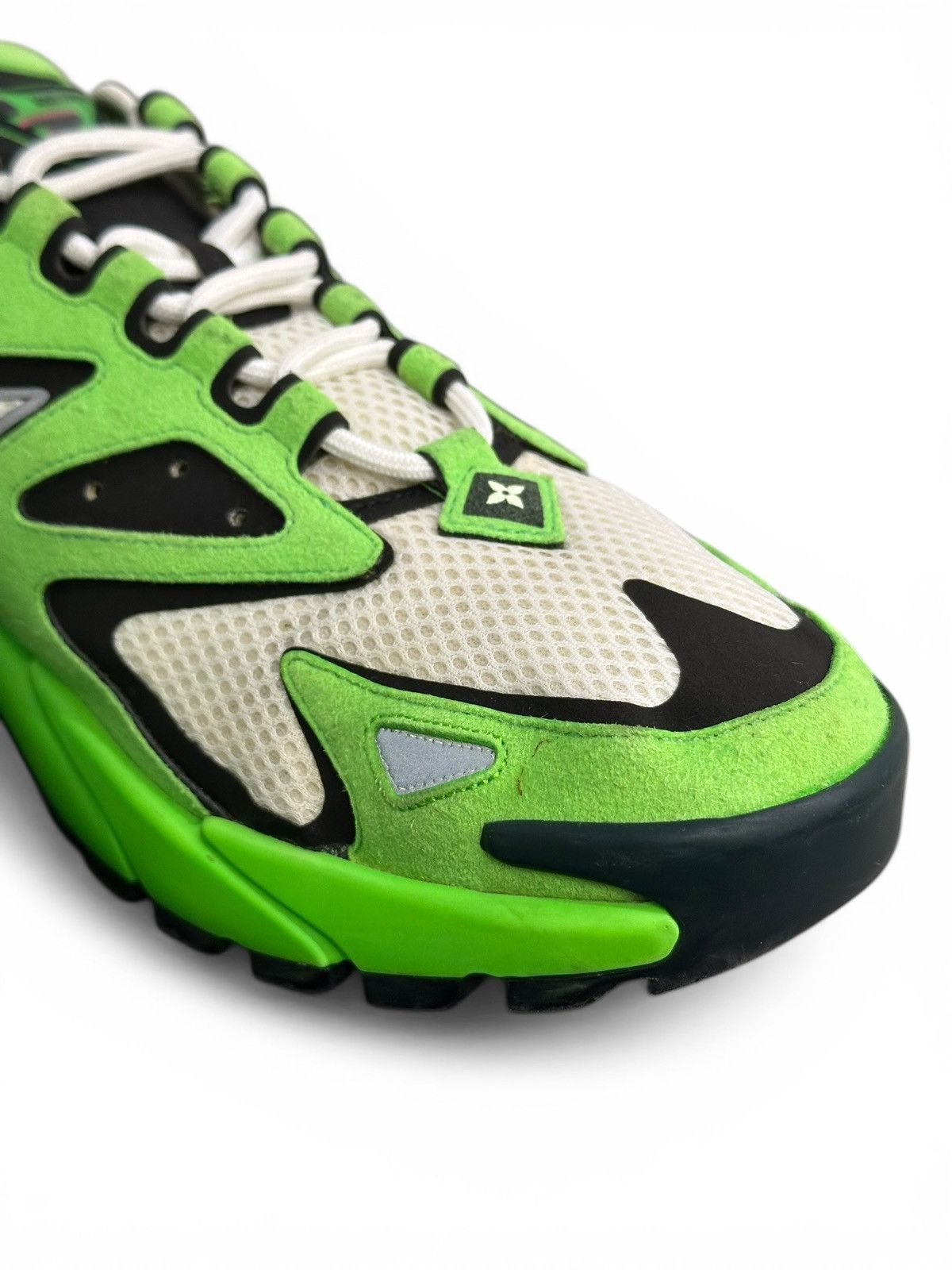 Louis Vuitton LV Runner Tatic White & Green Sneakers Size 8LV (9.5US) Size US 9.5 / EU 42-43 - 11 Thumbnail