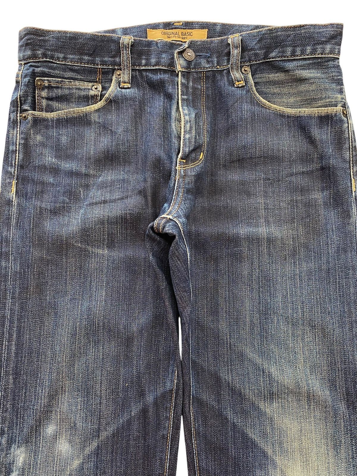 Uniqlo Uniqlo Blue Wash Style Straight Leg Jeans Size US 32 / EU 48 - 2 Thumbnail