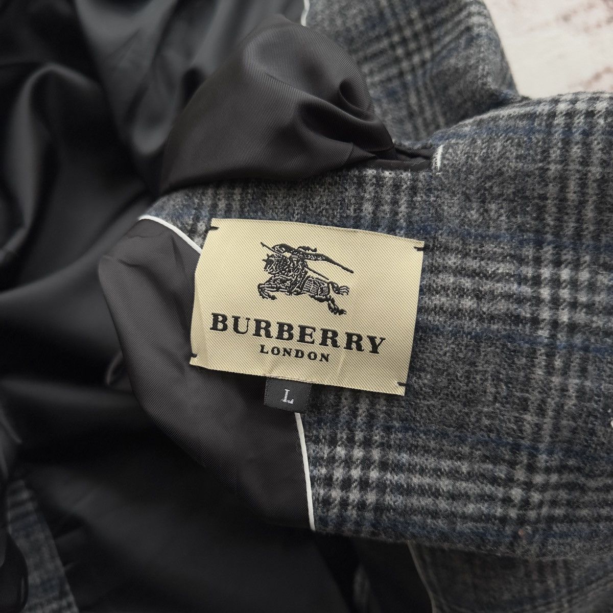 Burberry VINTAGE BURBERRY LONDON CHECK WOOL BLAZER JACKET RARE Size 42R - 9 Thumbnail